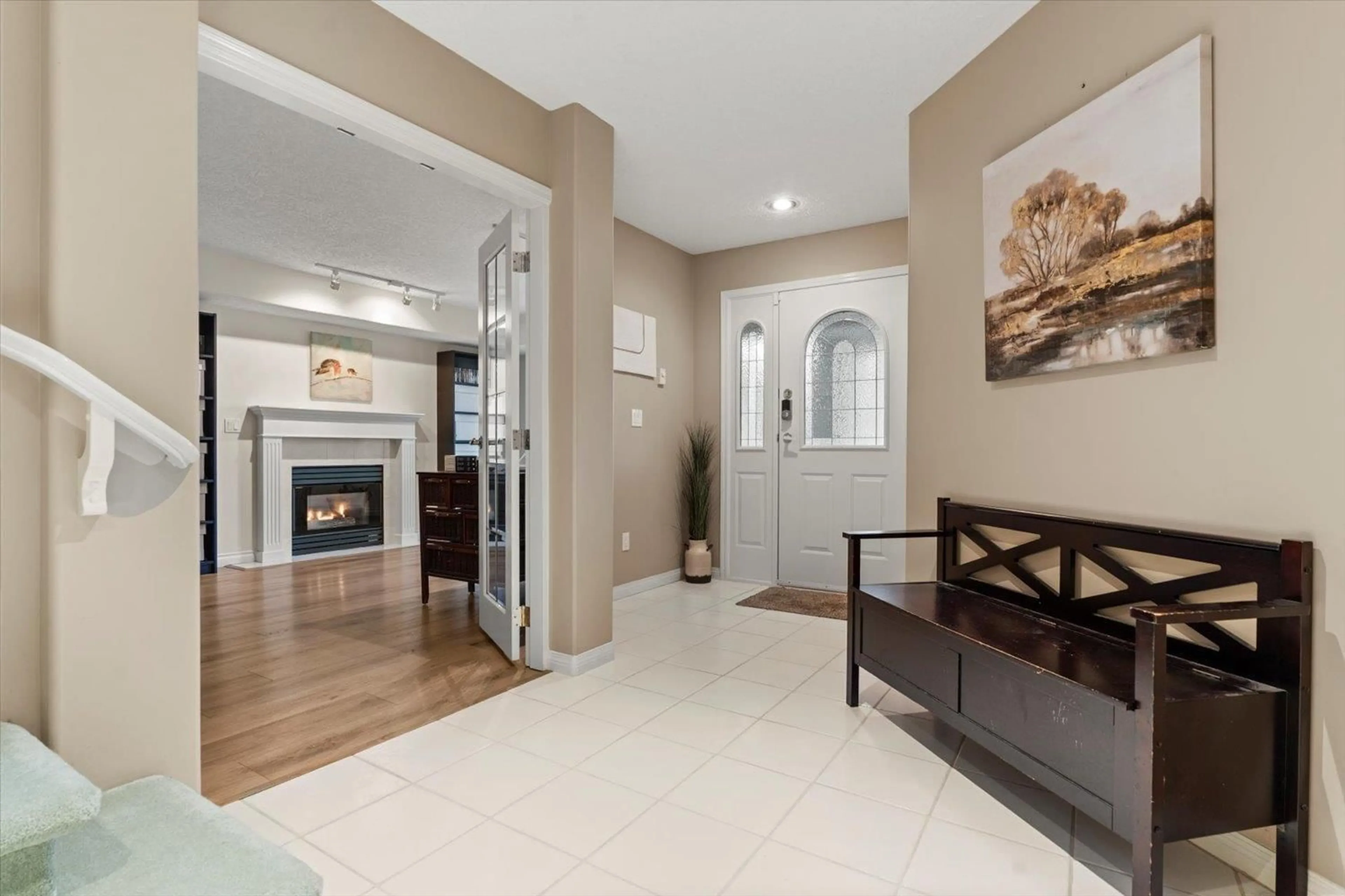 Indoor entryway for 90 - 4001 OLD CLAYBURN ROAD, Abbotsford British Columbia V3G1C5