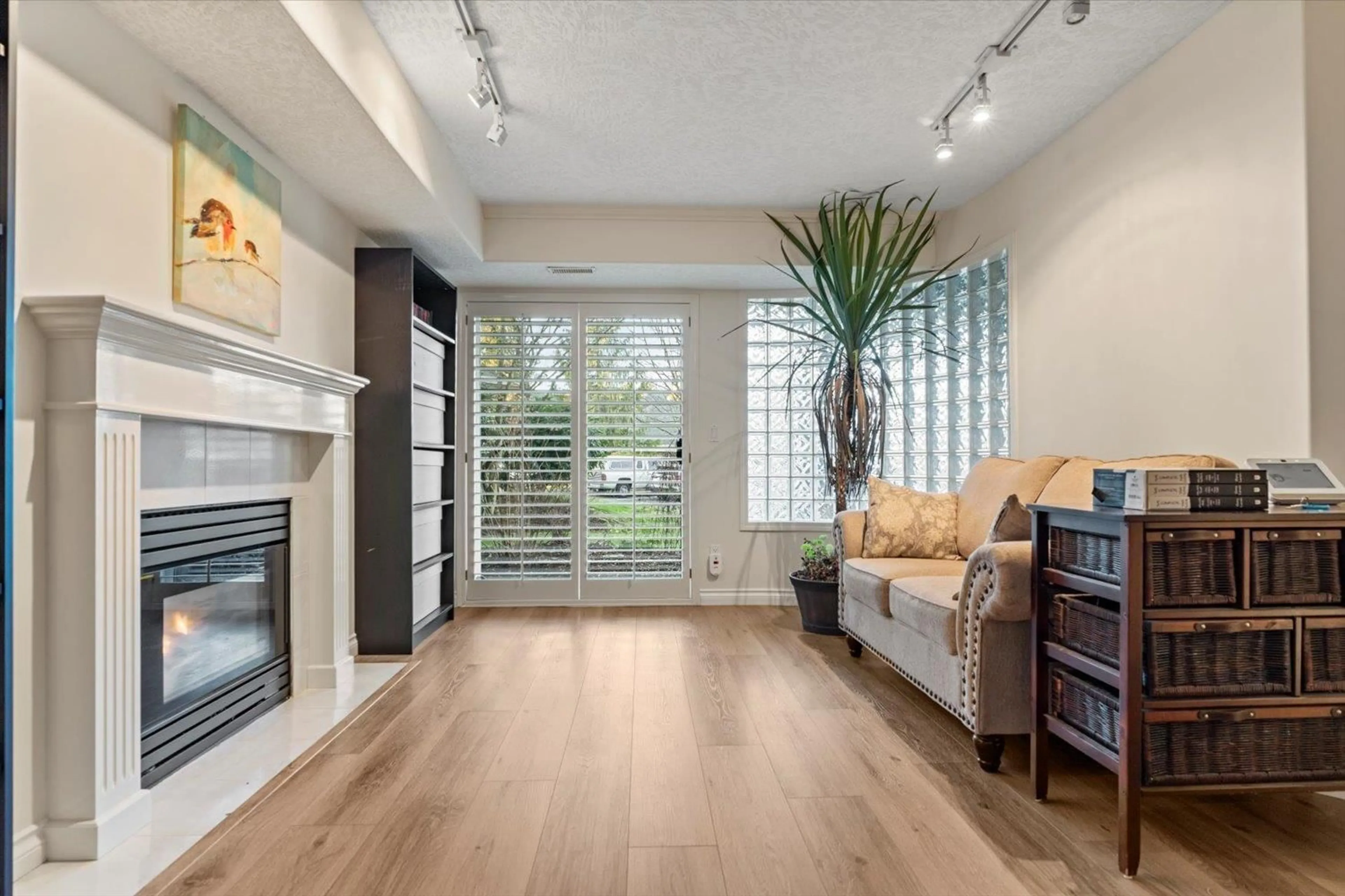 Unknown for 90 - 4001 OLD CLAYBURN ROAD, Abbotsford British Columbia V3G1C5