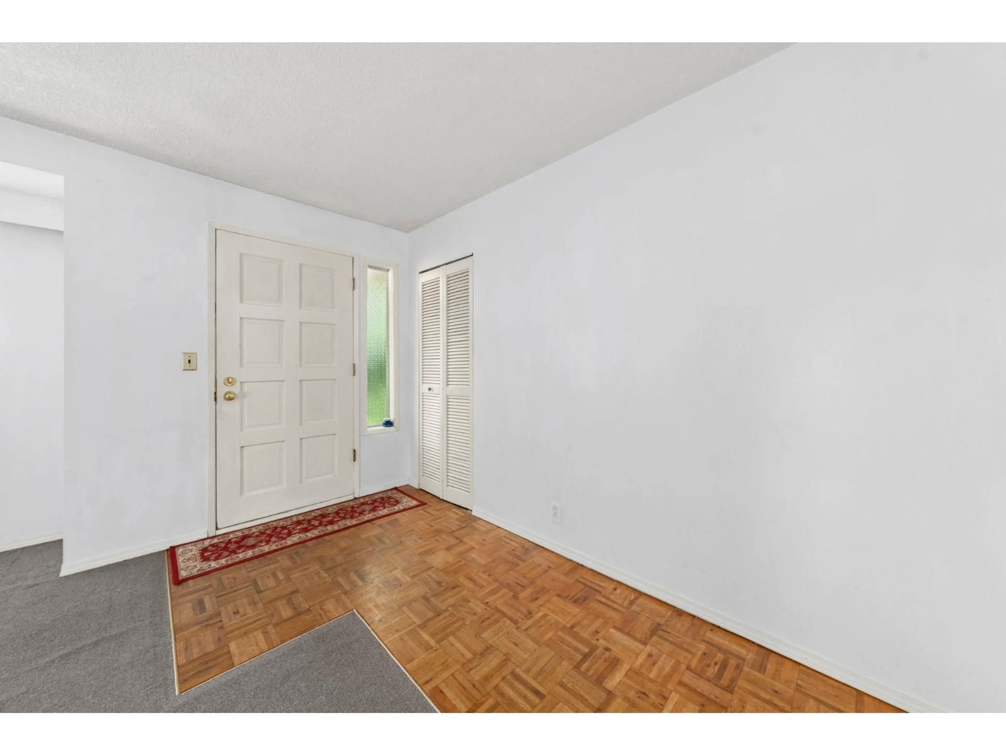 Unknown for 14750 60 AVENUE, Surrey British Columbia V3S1R7