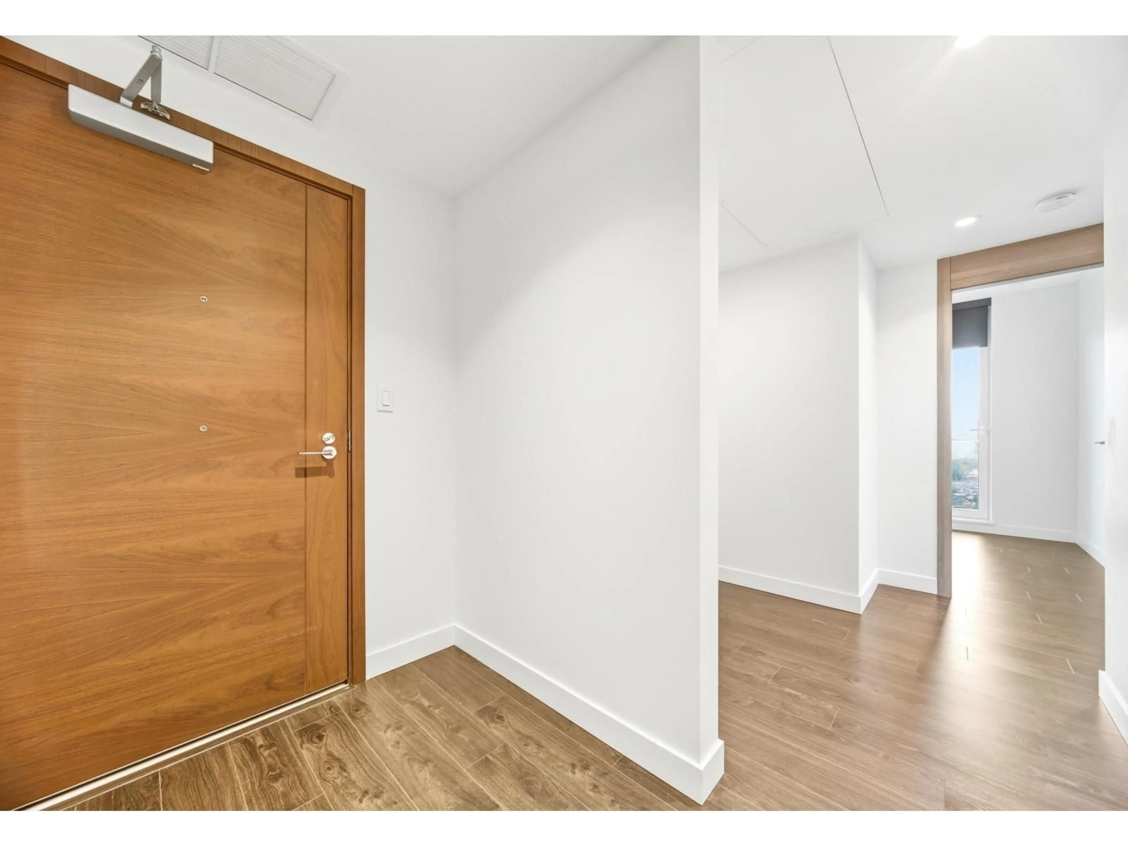 Unknown for 3507 - 9887 WHALLEY BOULEVARD, Surrey British Columbia V3T0P4