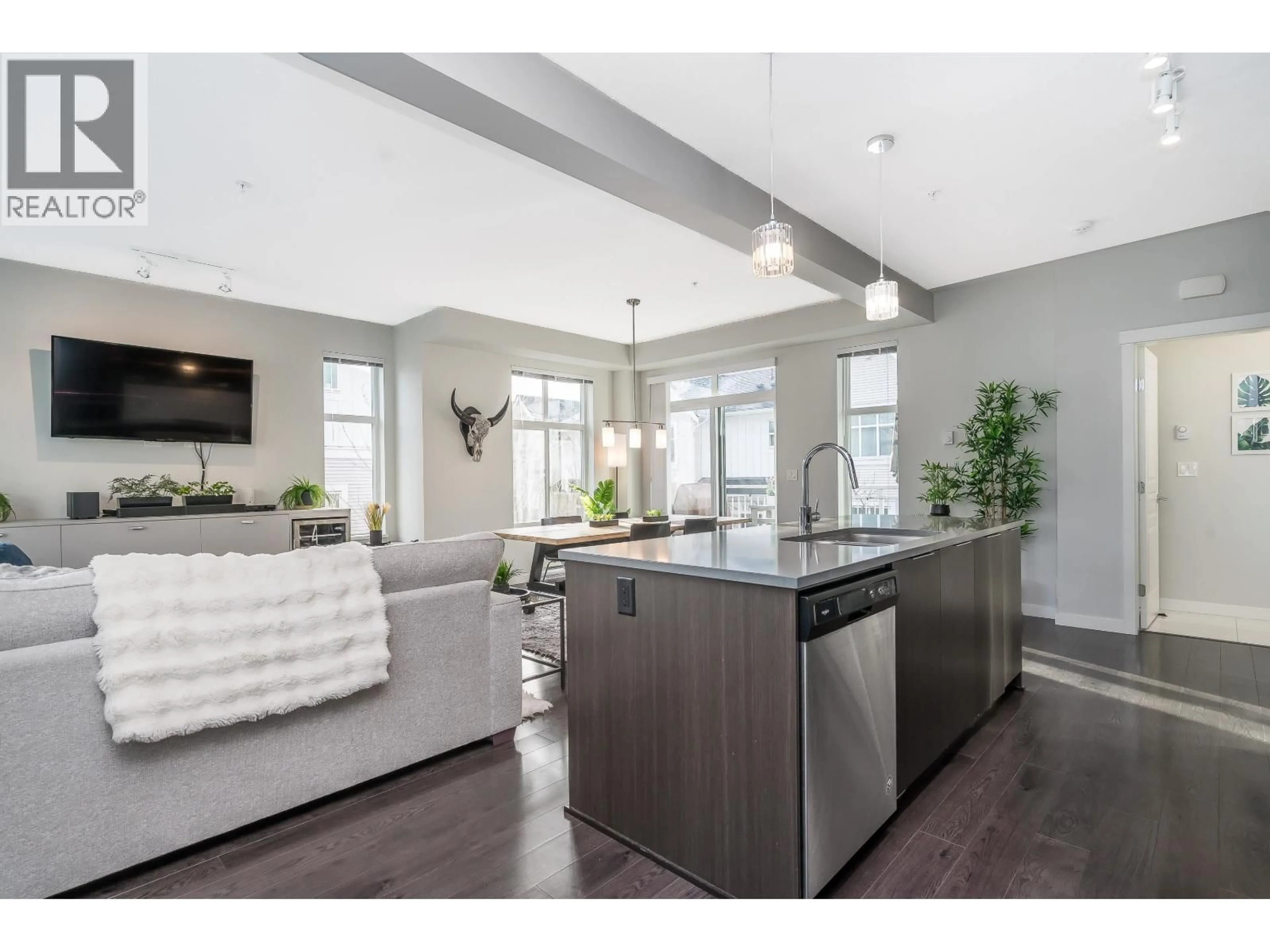 Open concept kitchen, unknown for 1001 - 11295 PAZARENA PLACE, Maple Ridge British Columbia V2X4K9