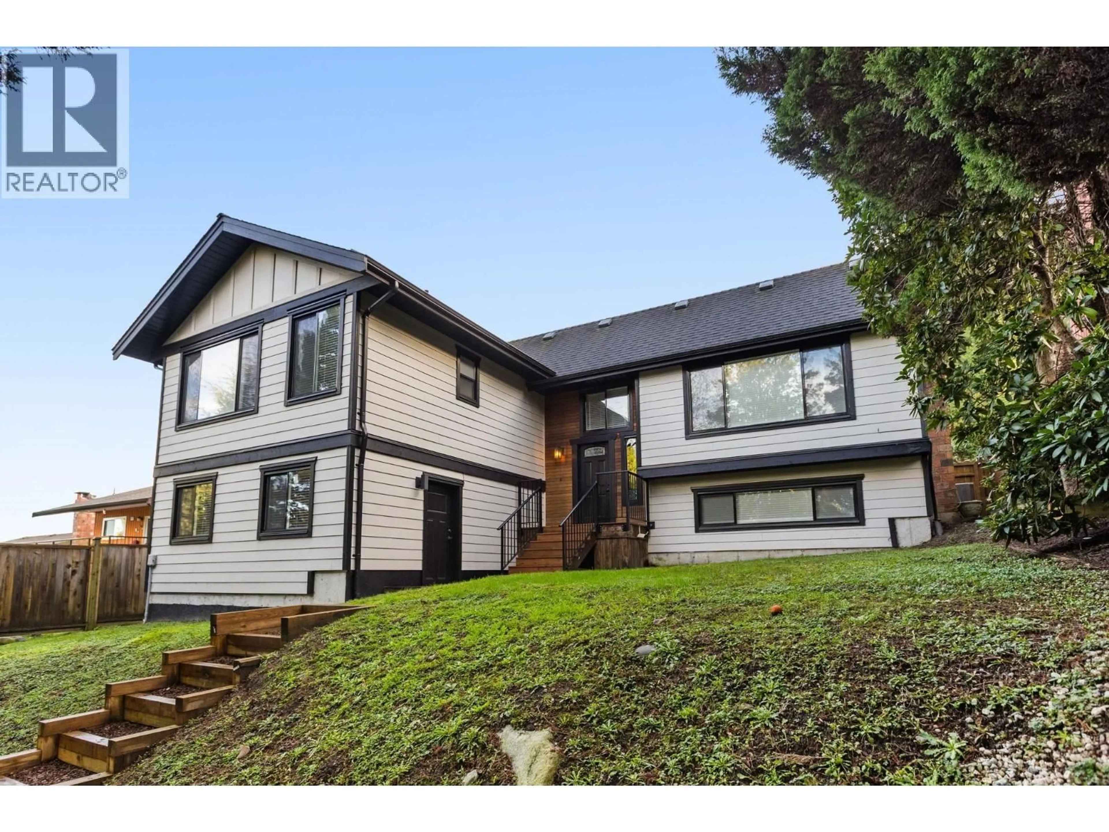 A pic from outside/outdoor area/front of a property/back of a property/a pic from drone, unknown for 3214 MARINER WAY, Coquitlam British Columbia V3C4K7