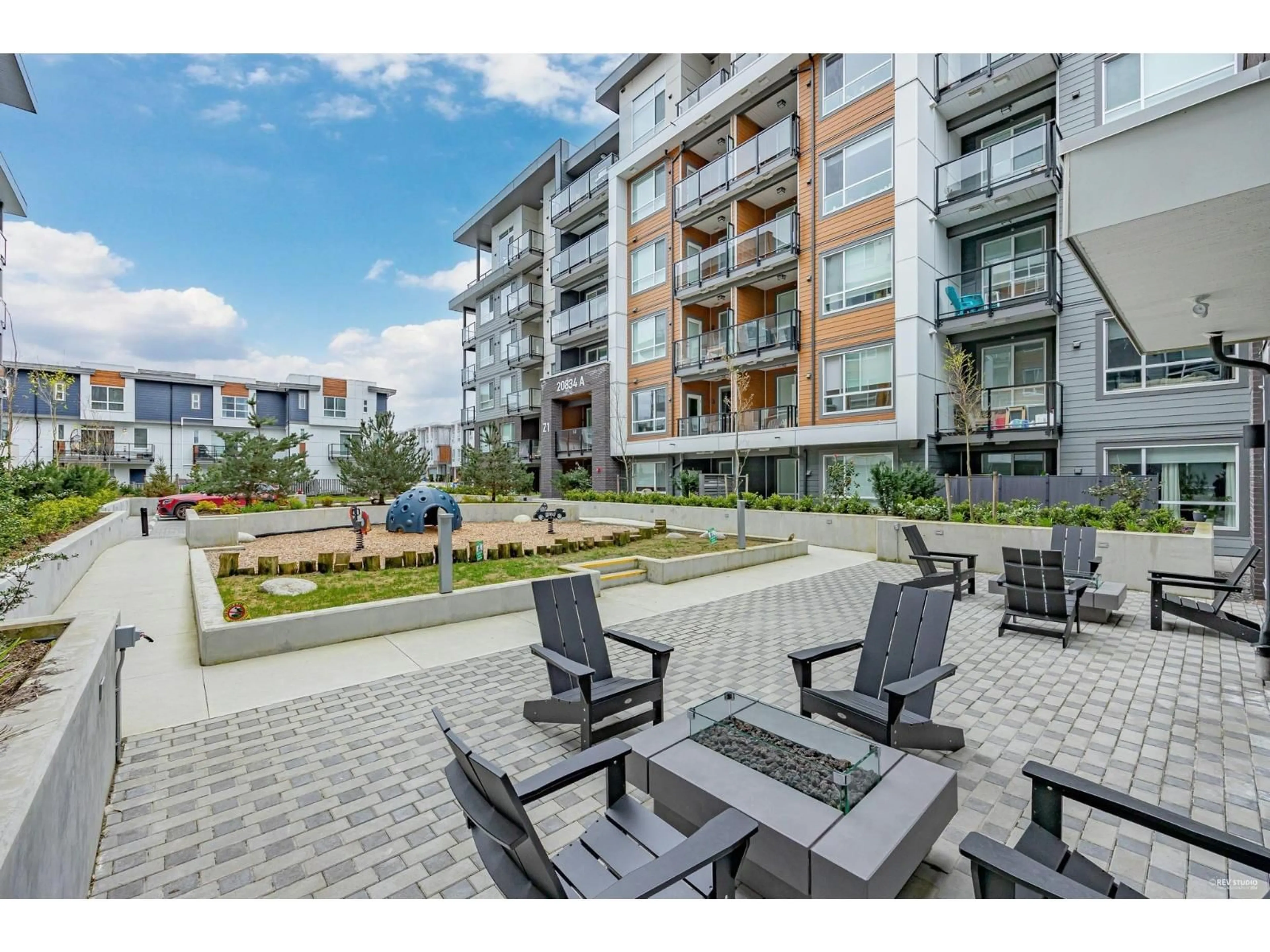 Patio, unknown for B123 - 20834 80 AVENUE, Langley British Columbia V2Y3M6