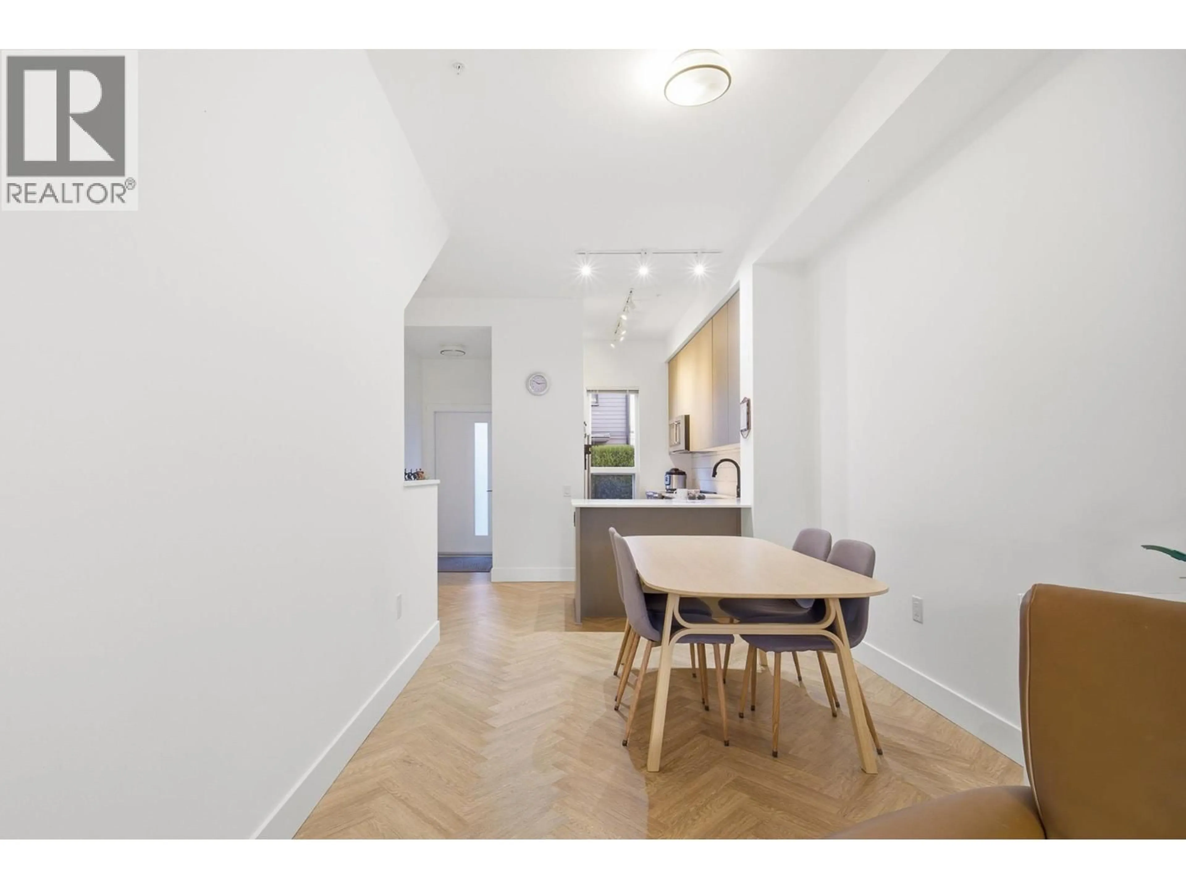 A pic of a room for 16 - 9735 UNIVERSITY CRESCENT, Burnaby British Columbia V5A0E8