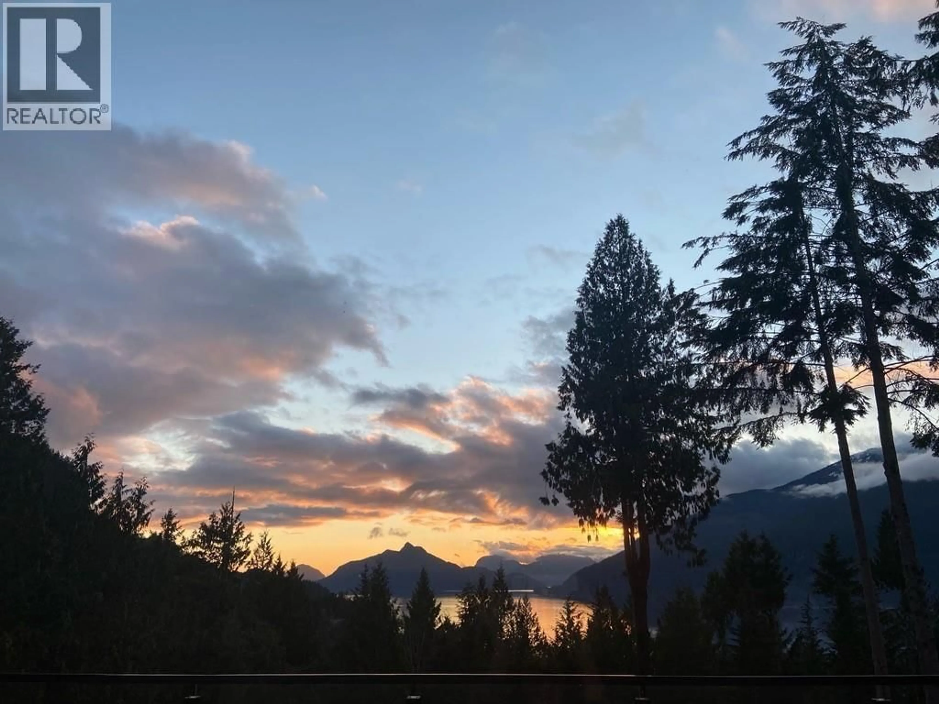 Blurry image for 1028 GOAT RIDGE DRIVE, Britannia Beach British Columbia V8B1J2