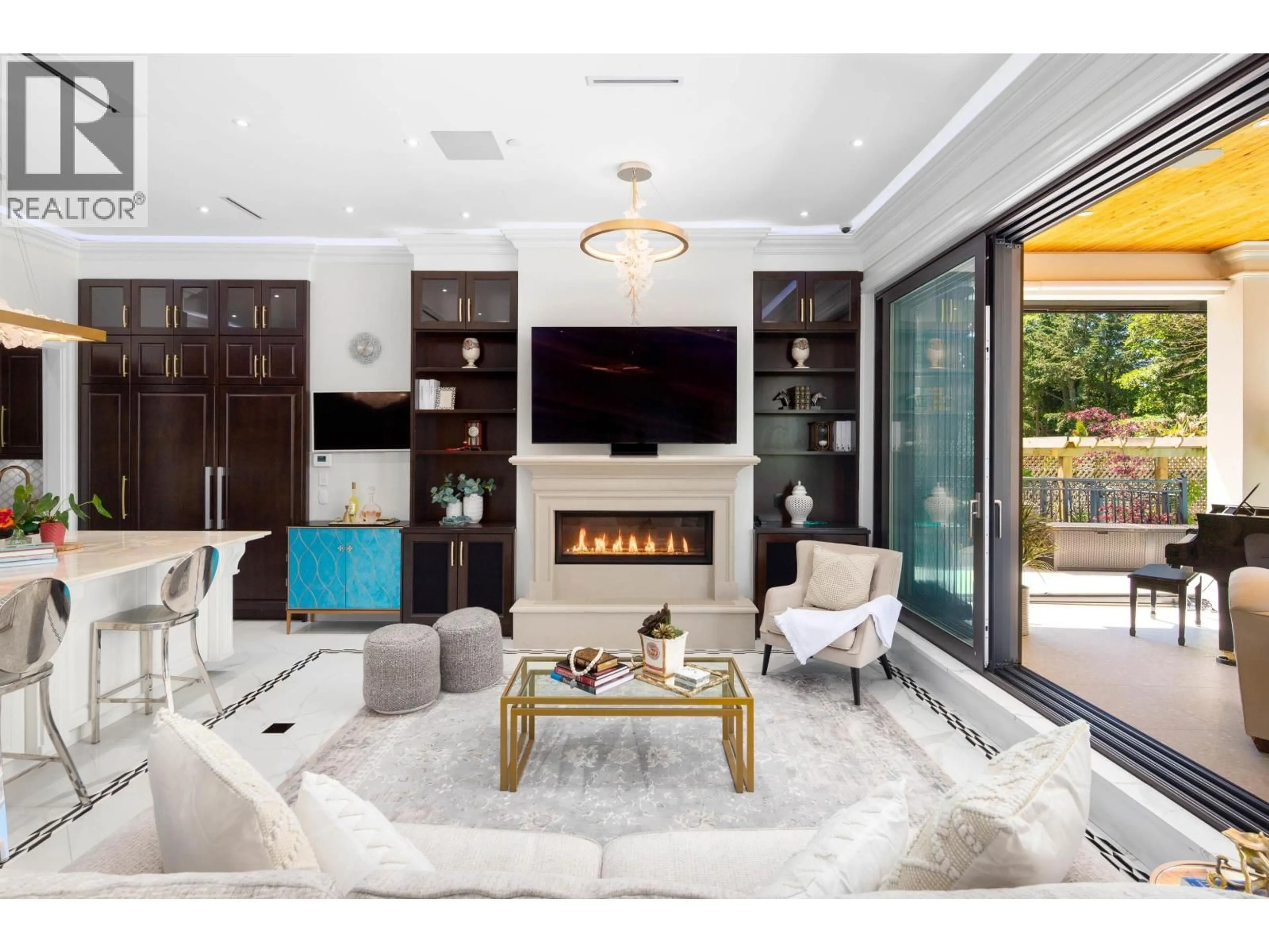 Living room with furniture, unknown for 8483 WILTSHIRE STREET, Vancouver British Columbia V6P5H6