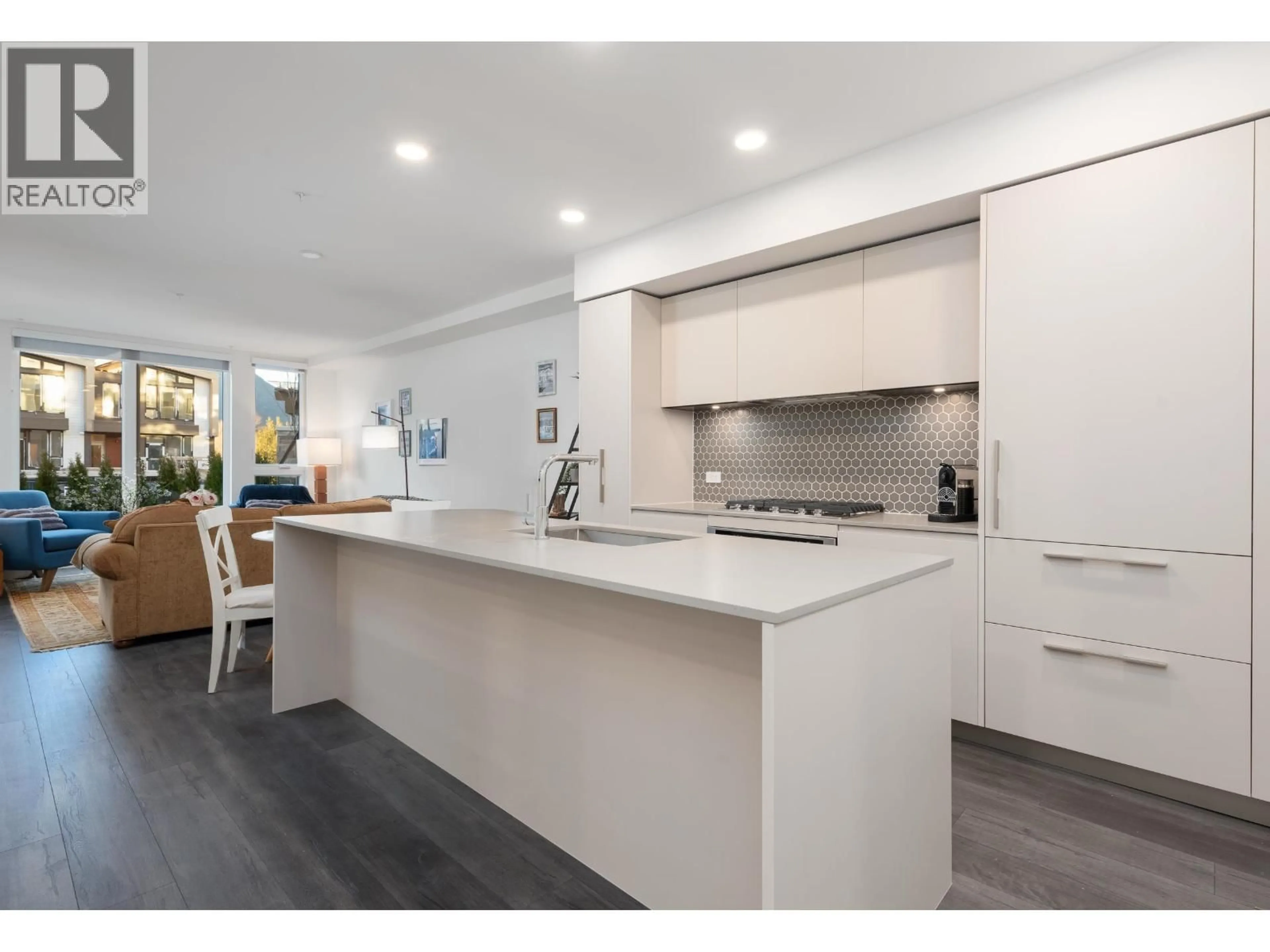 Open concept kitchen, unknown for 109 - 1504 SCOTT CRESCENT, Squamish British Columbia V0N1T0