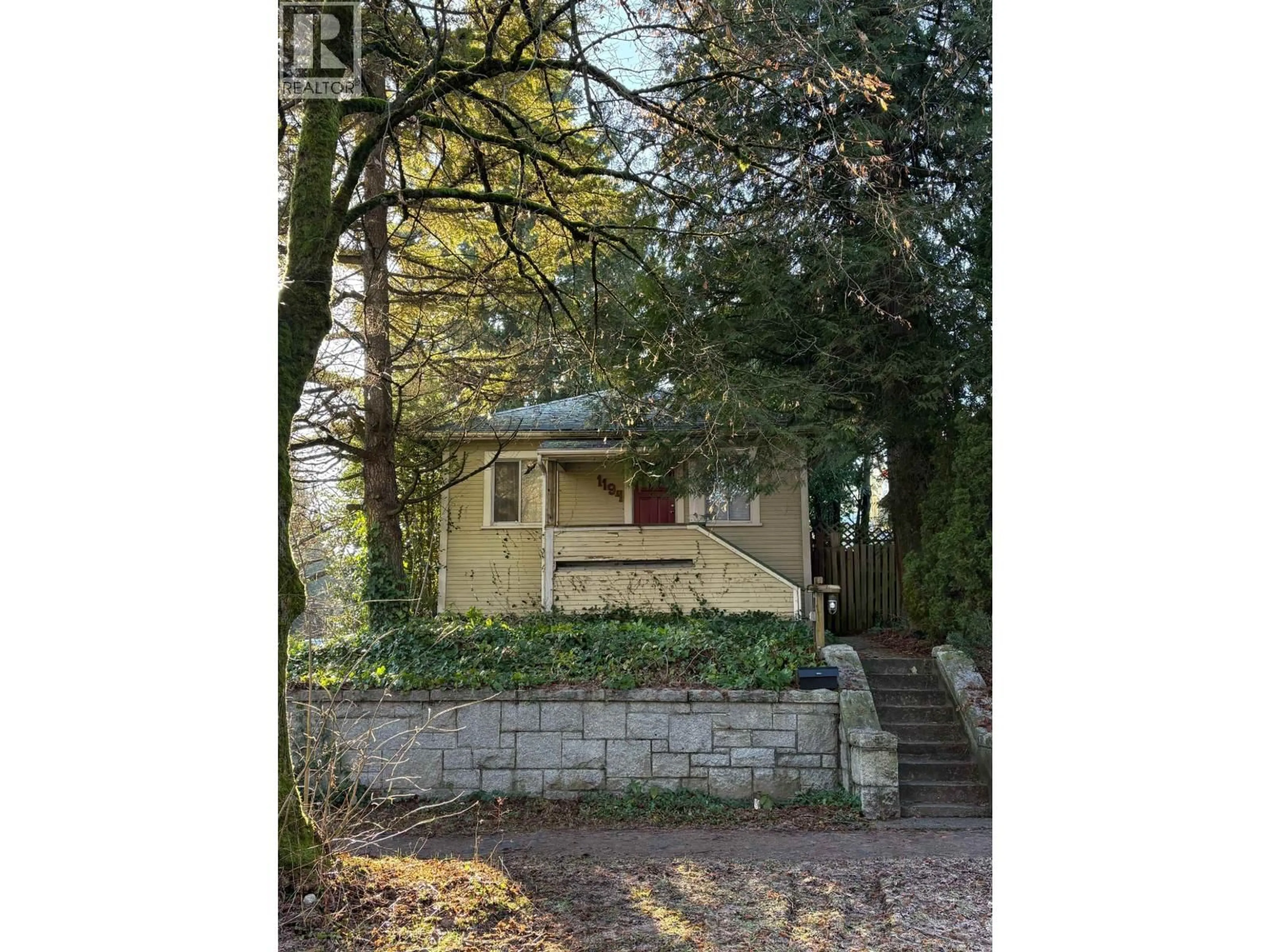 Unknown for 1194 18TH AVENUE, Vancouver British Columbia V5V1H2