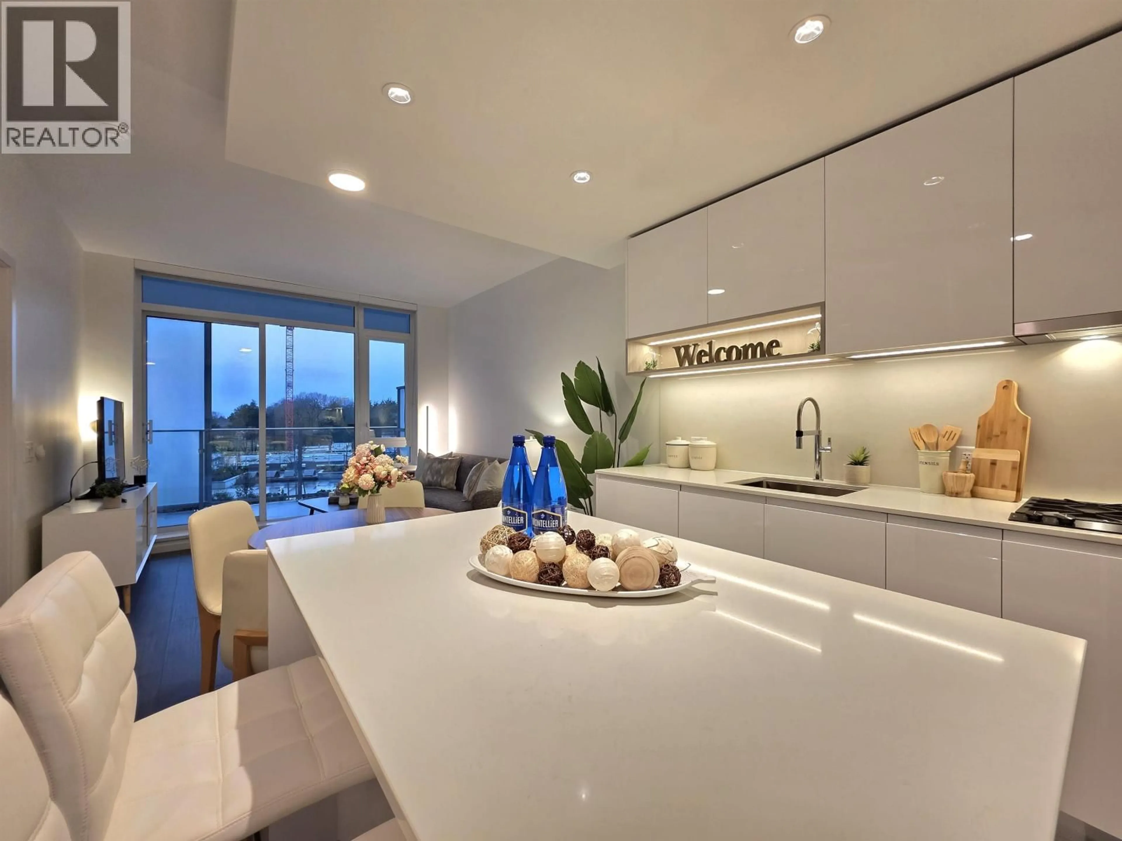 Contemporary kitchen, unknown for 510 - 6200 MINORU BOULEVARD, Richmond British Columbia V6Y0M9