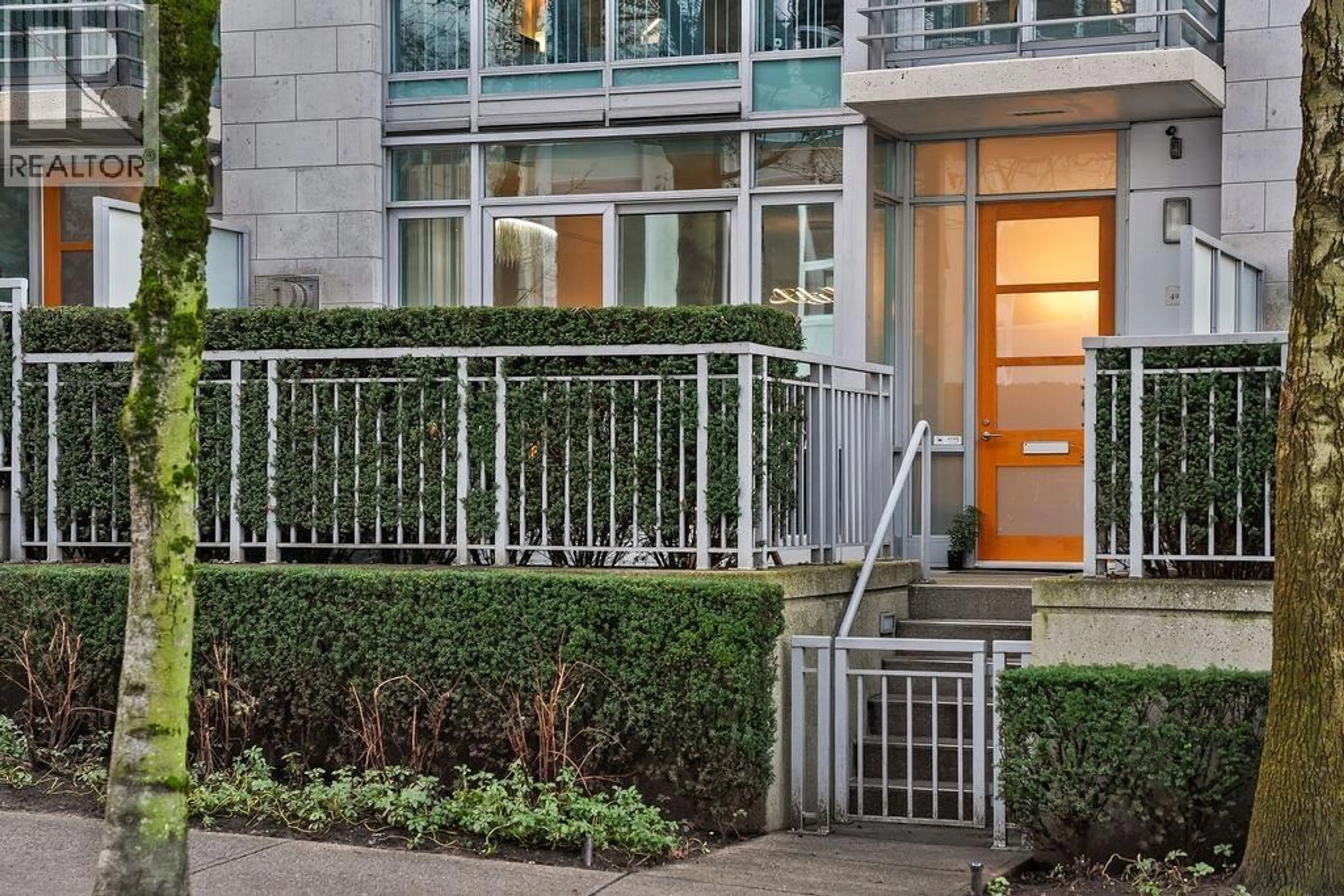 Unknown for 493 BROUGHTON STREET, Vancouver British Columbia V6G3E8