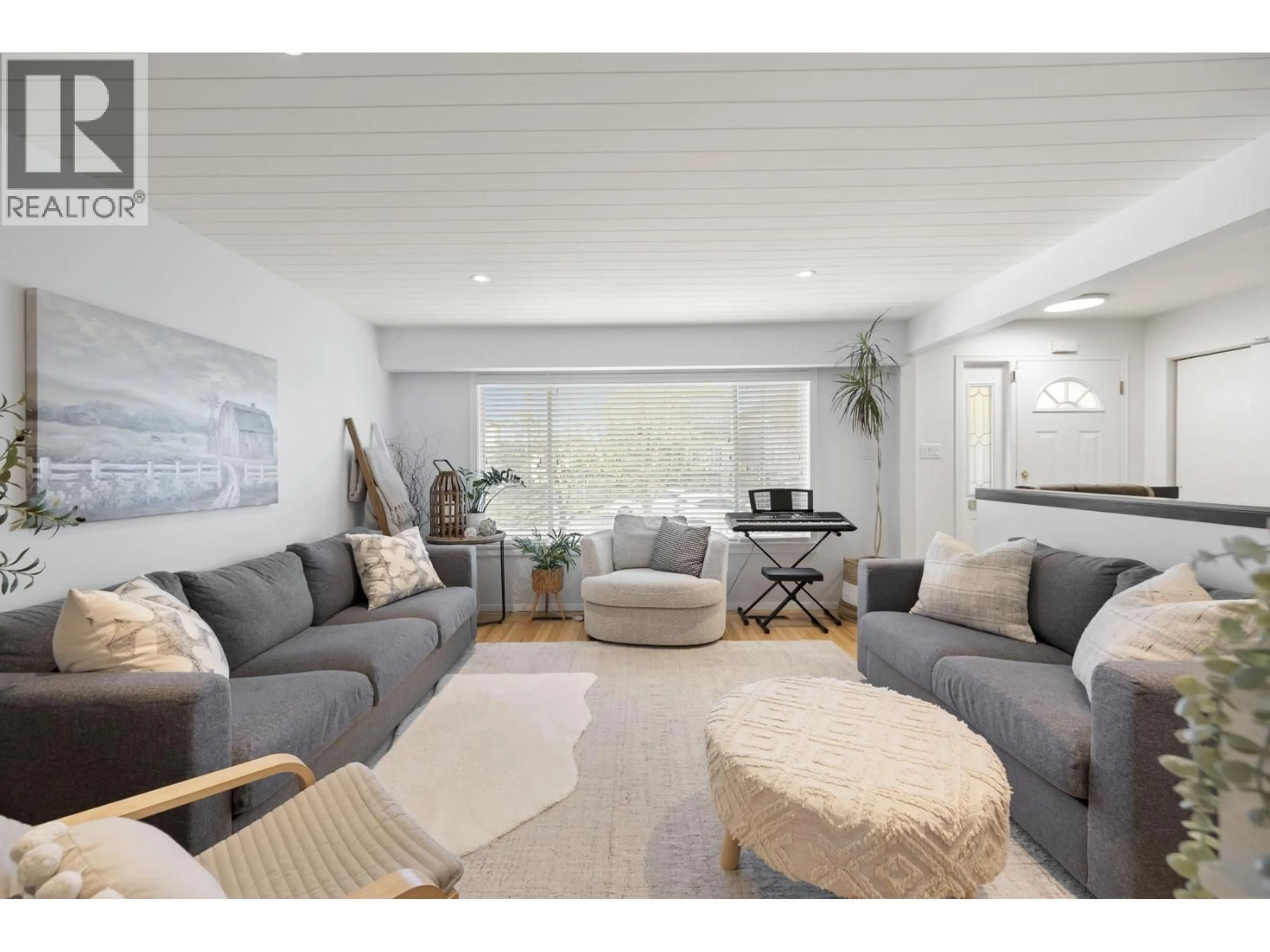 Living room with furniture, unknown for 6529 DAWSON STREET, Vancouver British Columbia V5S2W2