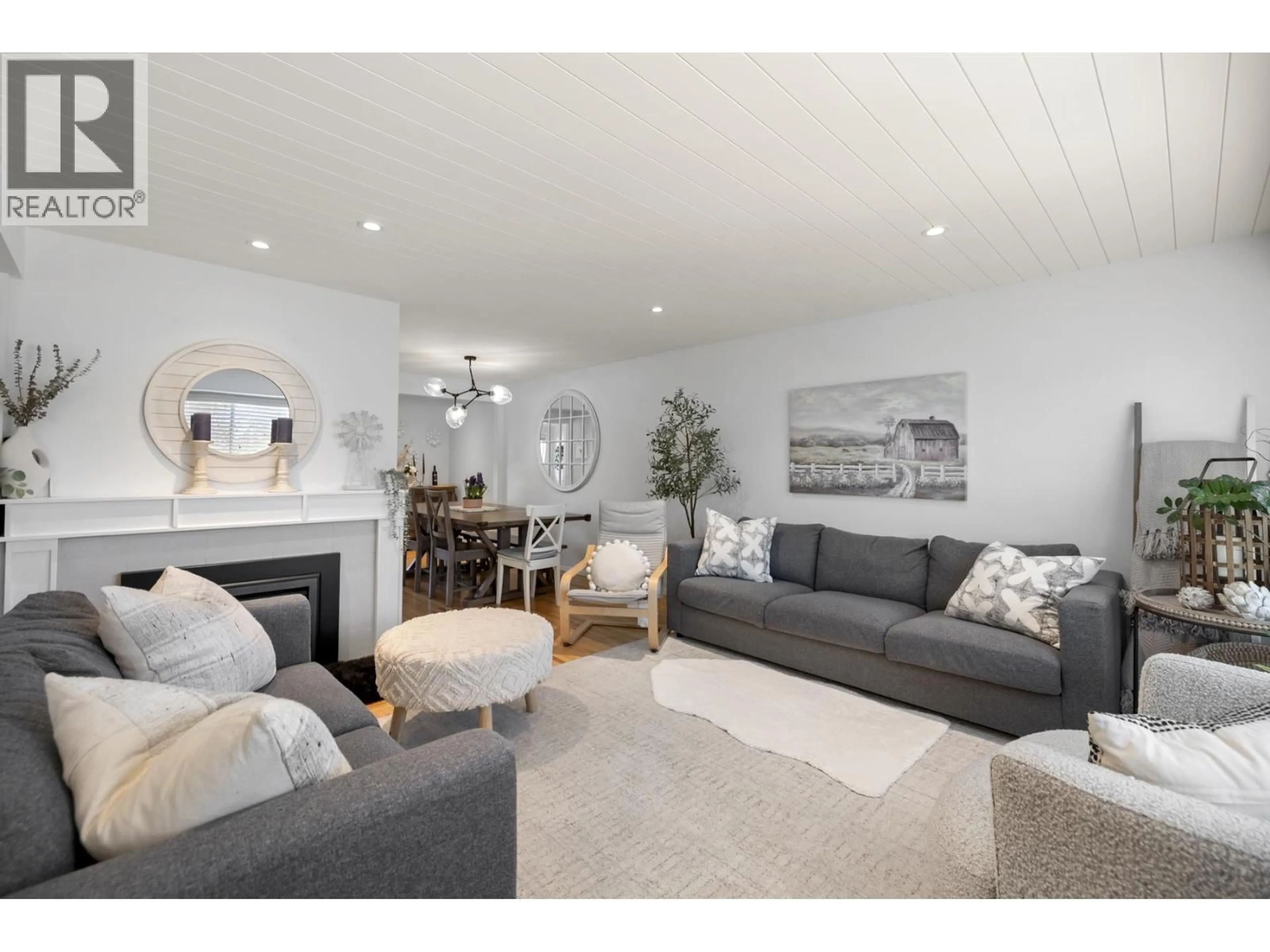 Living room with furniture, unknown for 6529 DAWSON STREET, Vancouver British Columbia V5S2W2