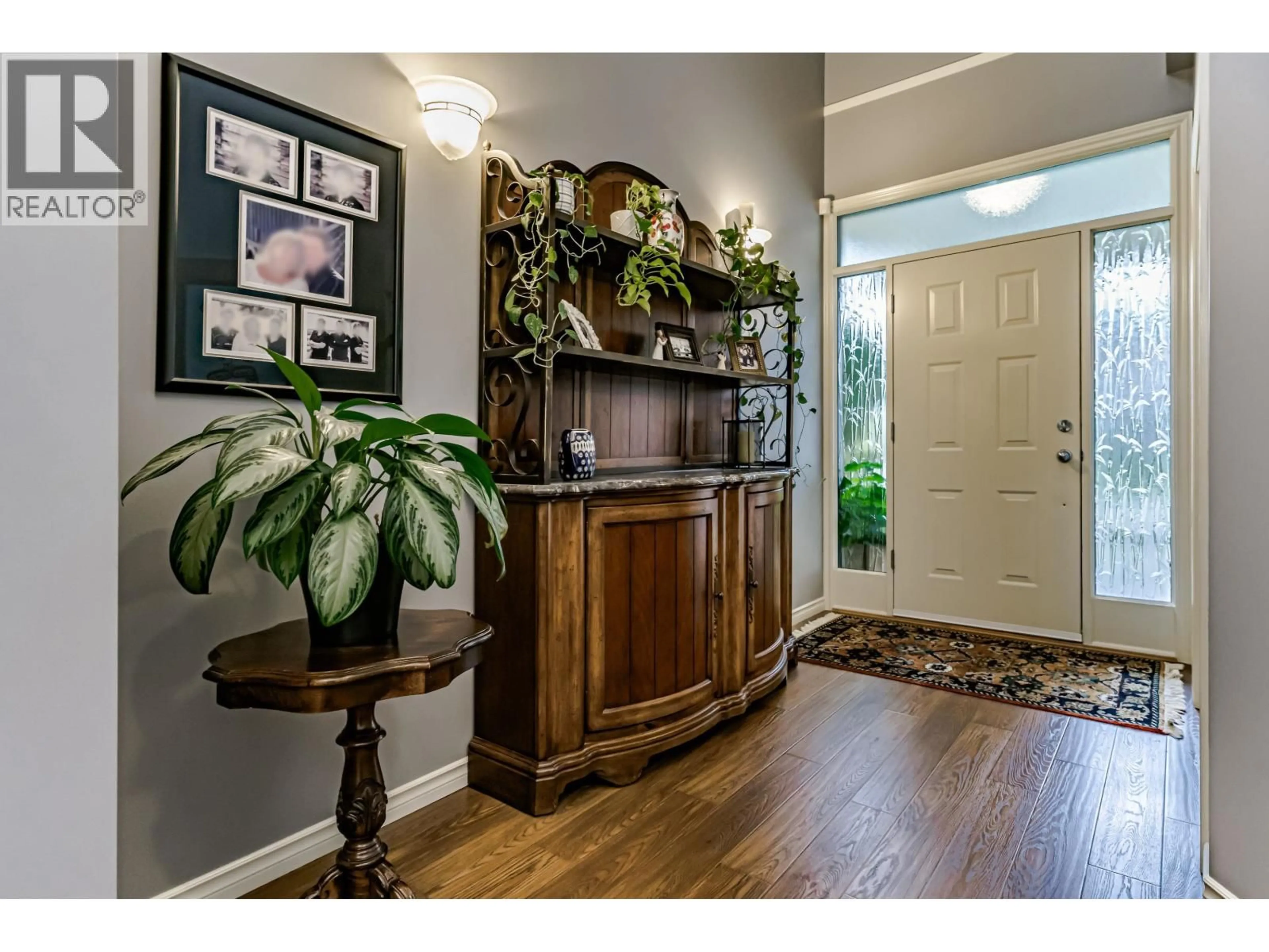 Indoor entryway for 12506 WESCOTT STREET, Richmond British Columbia V3E6T9