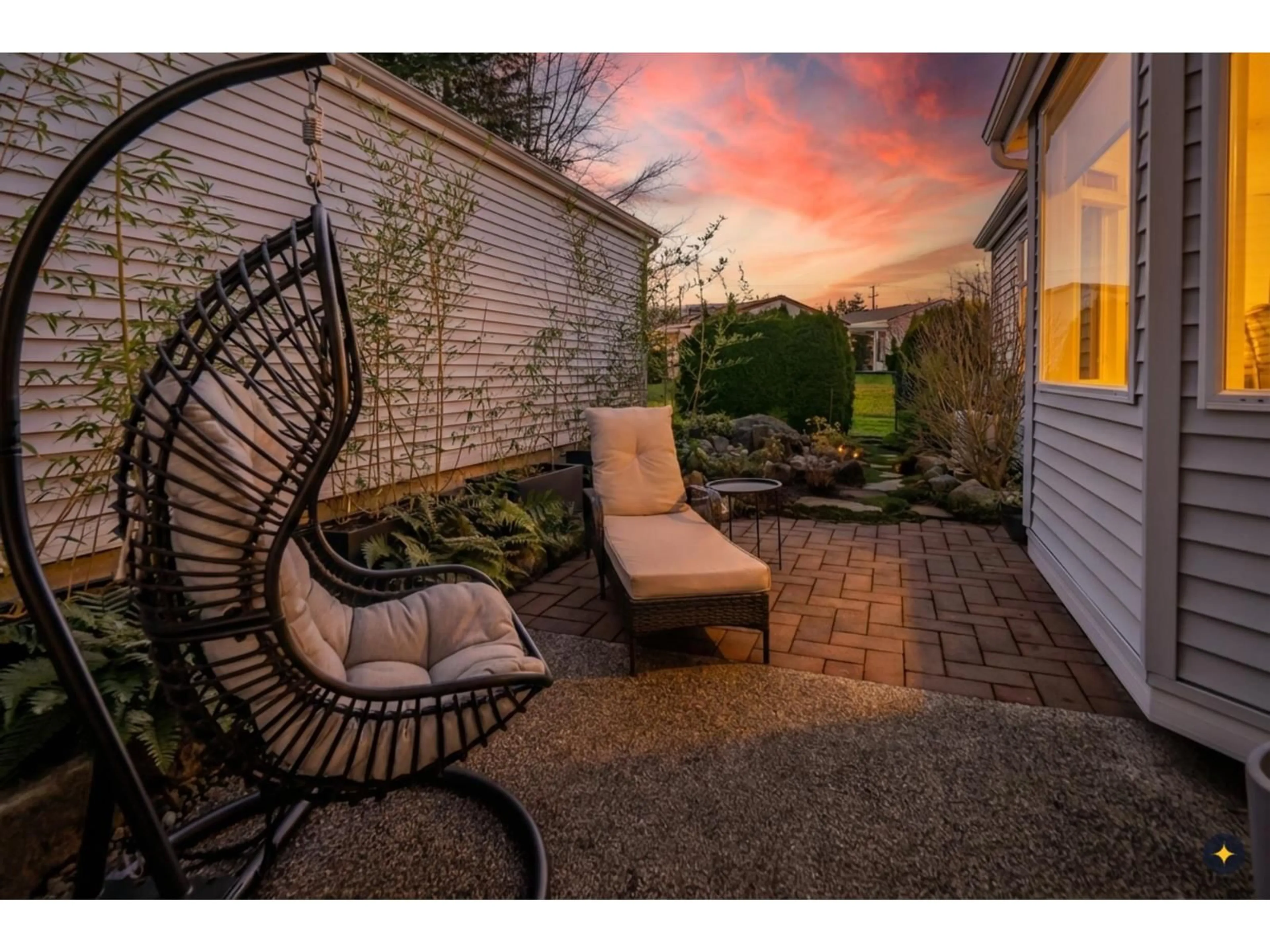 Patio, street for 28 - 2345 CRANLEY DRIVE, Surrey British Columbia V4A9G5