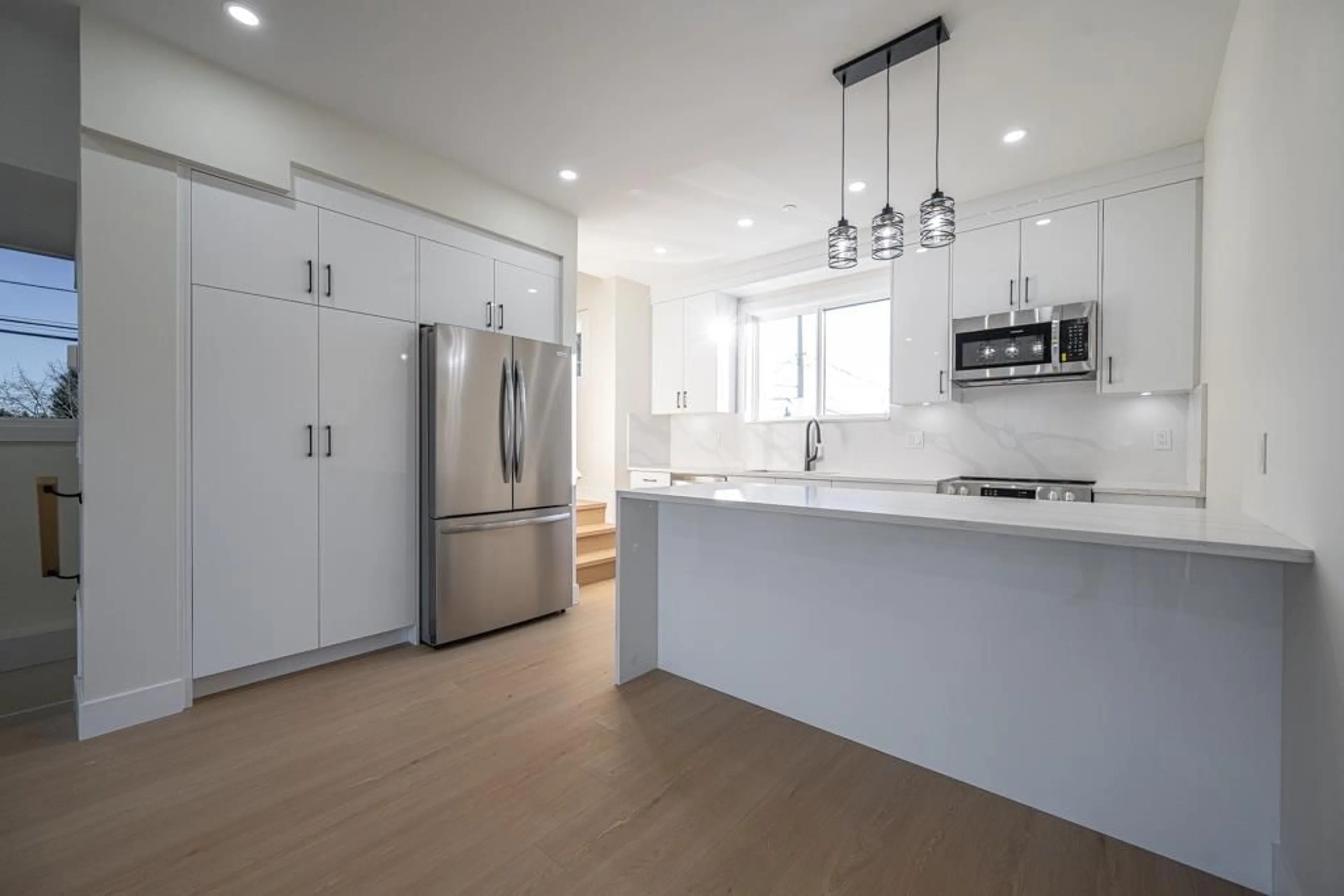 Open concept kitchen, unknown for D - 7533 WREN STREET, Mission British Columbia V2V3C1