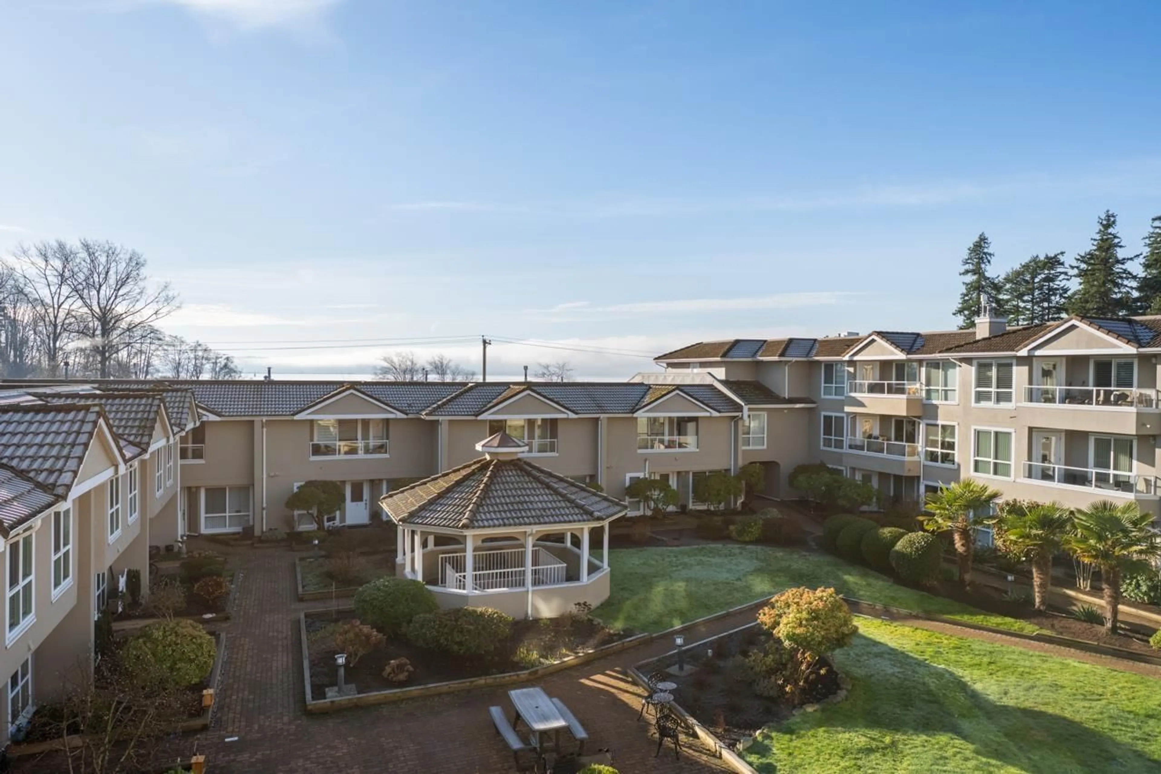 A pic from outside/outdoor area/front of a property/back of a property/a pic from drone, water/lake/river/ocean view for 312 - 15875 MARINE DRIVE, White Rock British Columbia V4B5J2
