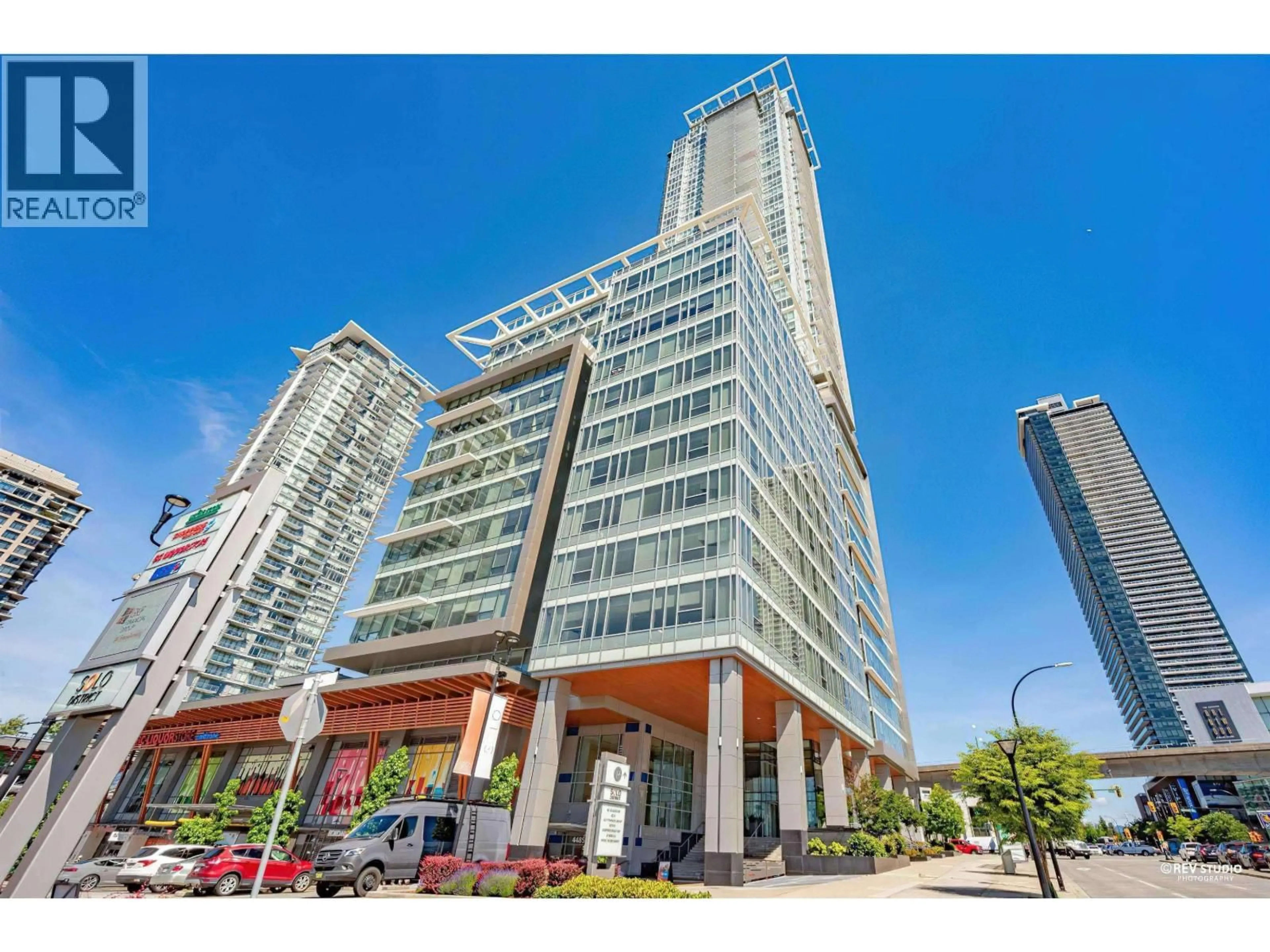 Indoor foyer for 3802 - 4485 SKYLINE DRIVE, Burnaby British Columbia V5C0J2