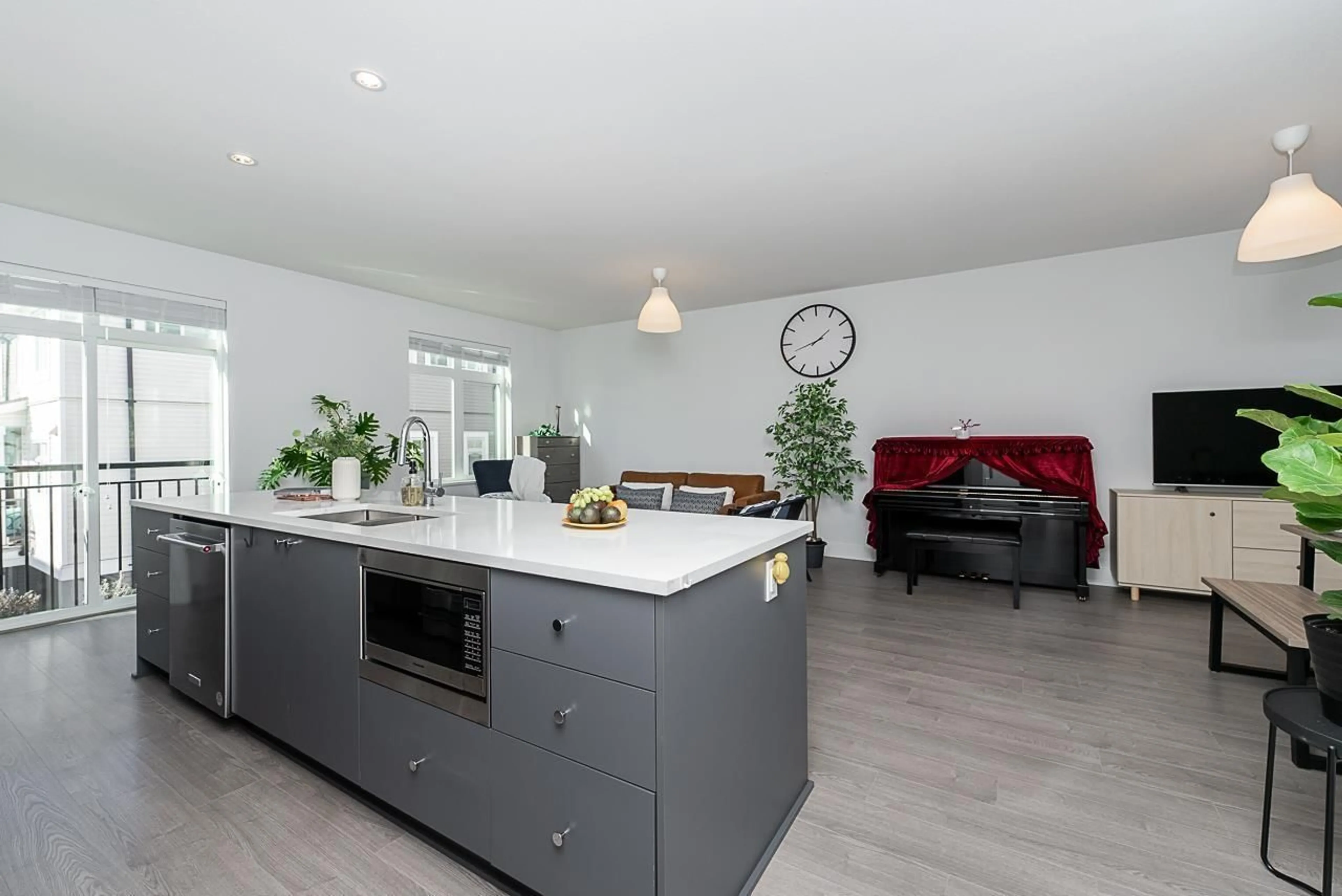 Open concept kitchen, unknown for 47 - 2070 OAK MEADOWS DRIVE, Surrey British Columbia V3Z1J1