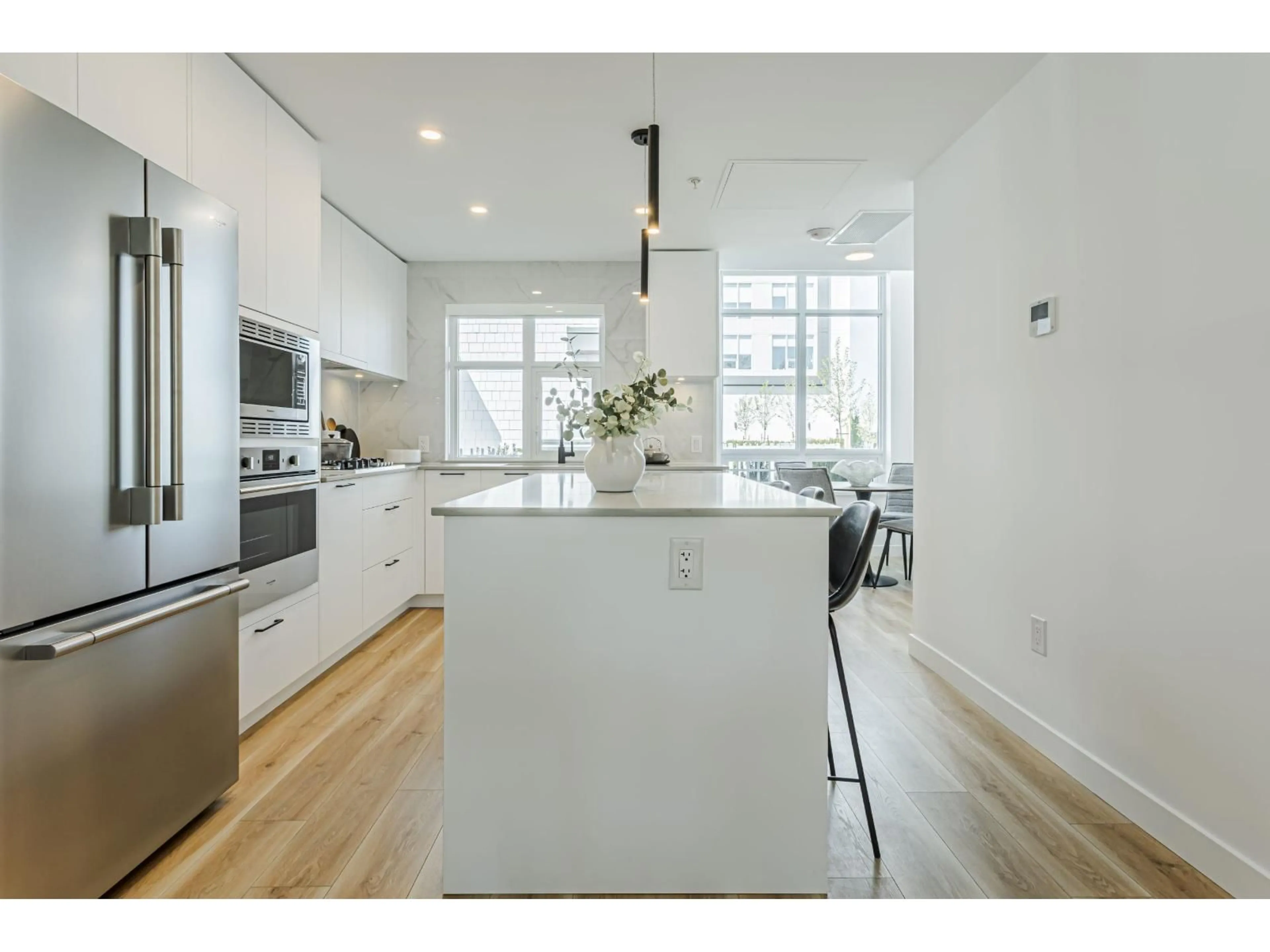 Open concept kitchen, unknown for 20075 85 AVENUE, Langley British Columbia V2Y3Y4