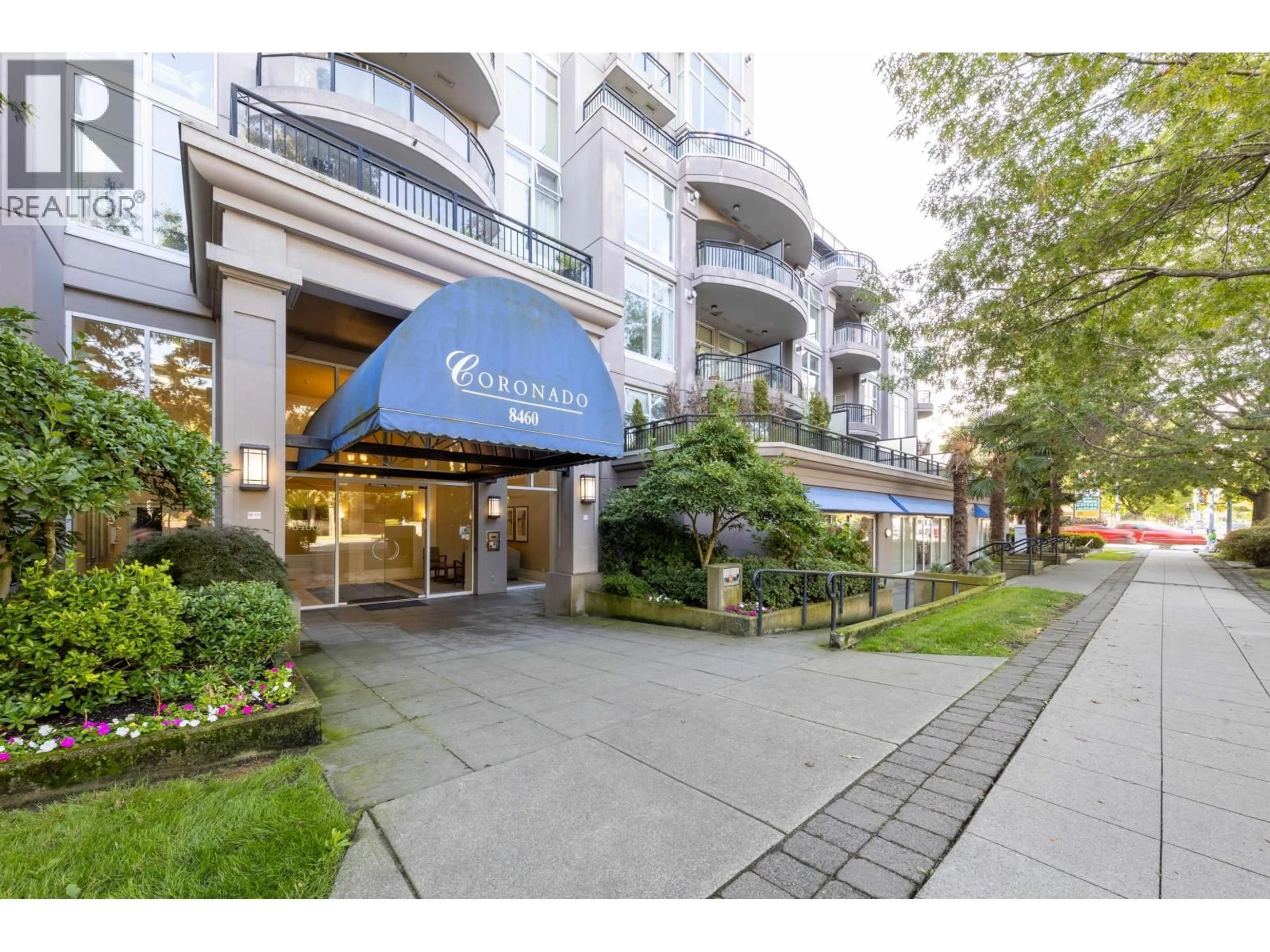 Indoor foyer for 702 - 8460 GRANVILLE AVENUE, Richmond British Columbia V6Y4E7