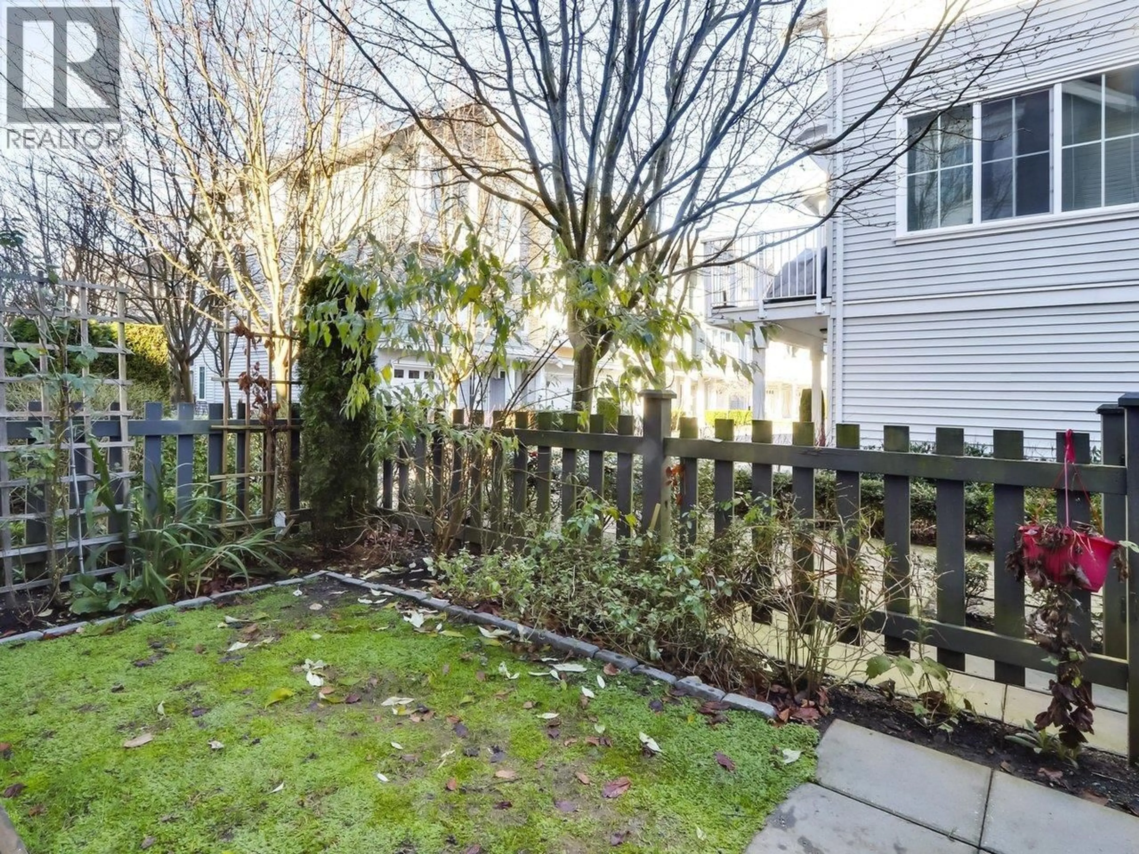 Patio, street for 66 - 5550 ADMIRAL WAY, Ladner British Columbia V4K0C4