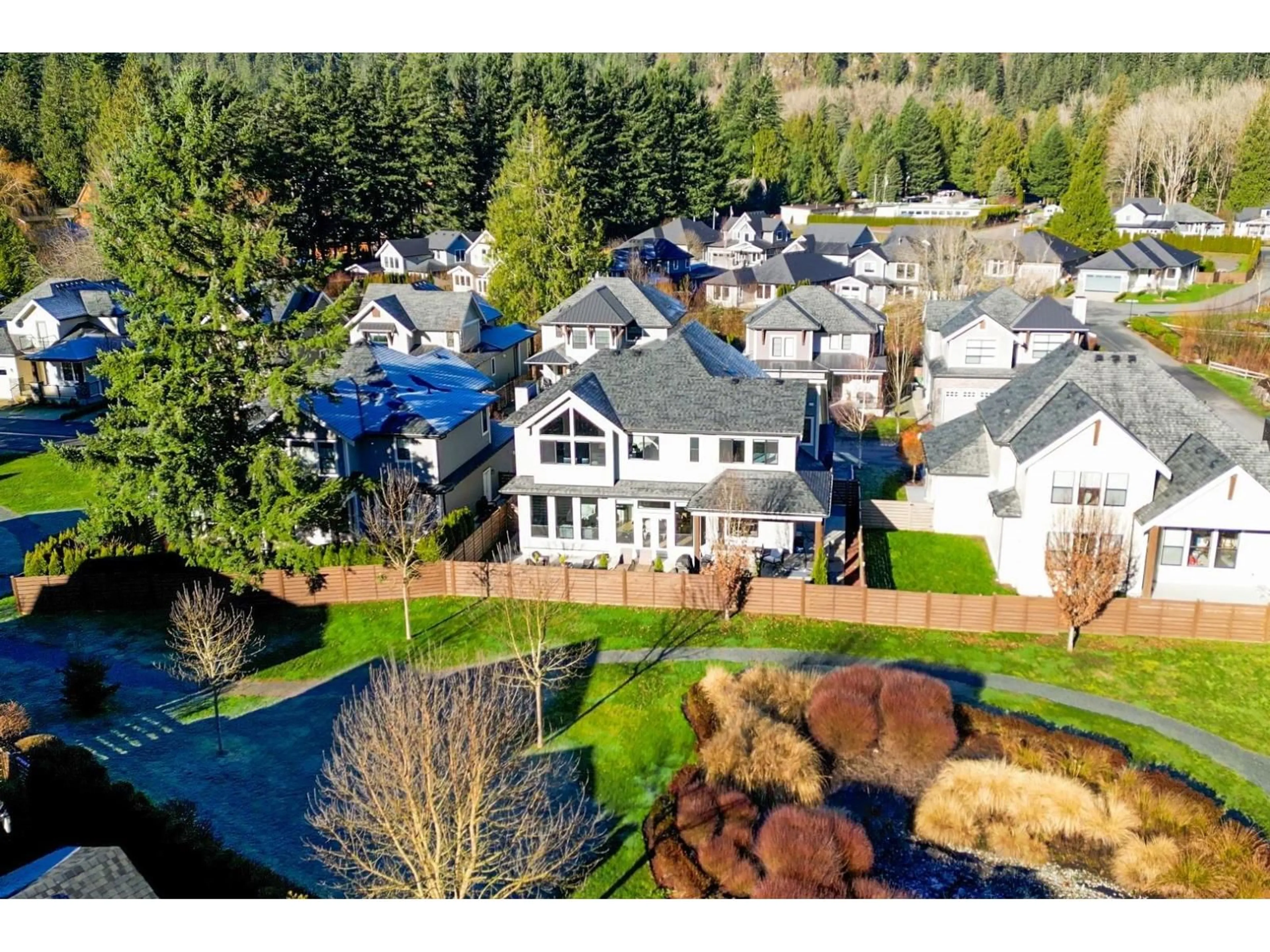 A pic from outside/outdoor area/front of a property/back of a property/a pic from drone, unknown for 44 - 1885 COLUMBIA VALLEY ROAD, Cultus Lake British Columbia V2R1J8