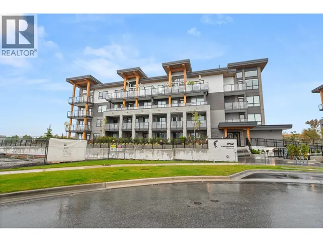 205 - 1942 STARLING DRIVE, Delta 2