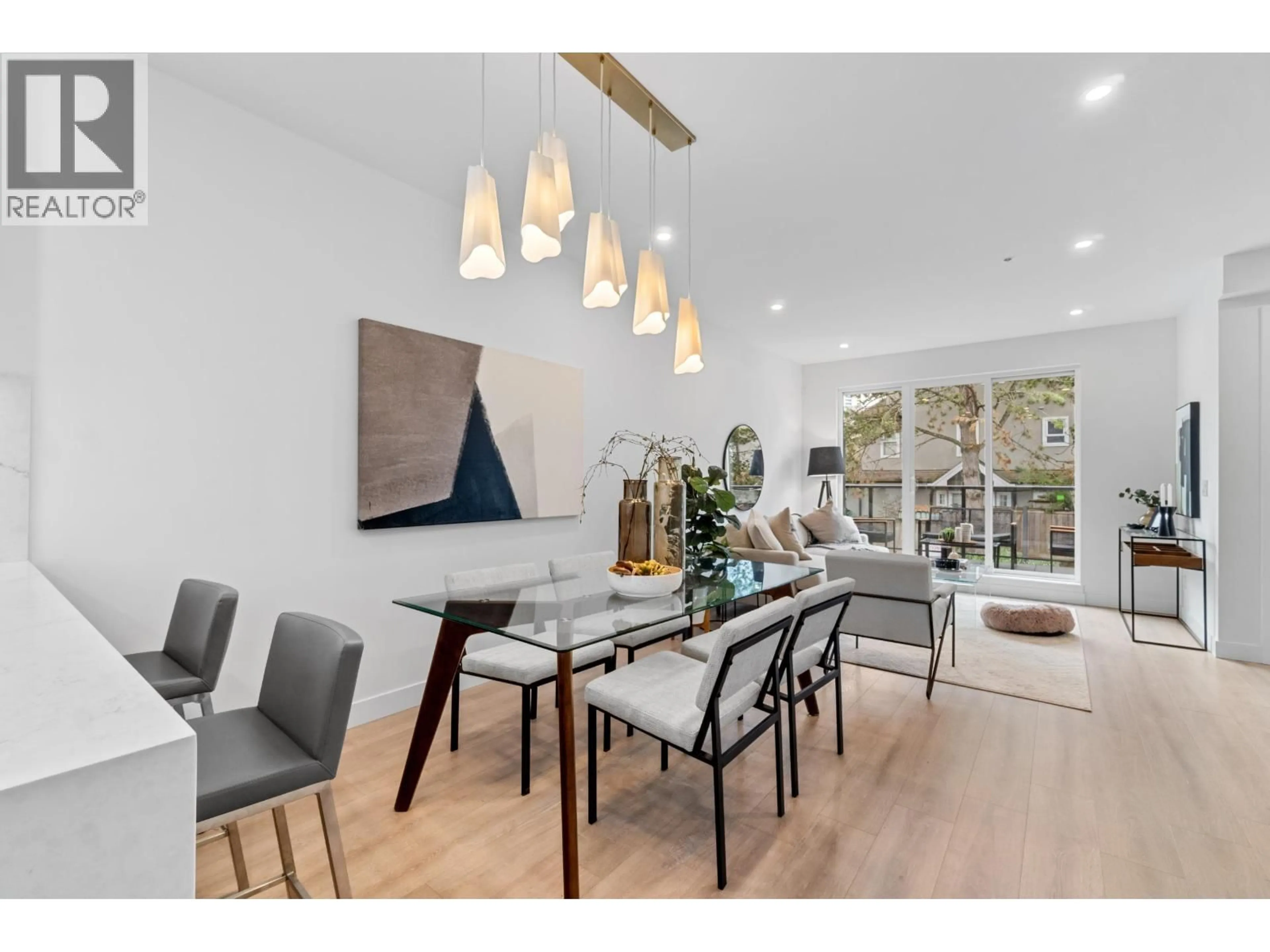 Dining room, wood/laminate floor for 203 - 7161 17TH AVENUE, Burnaby British Columbia V3N0K1