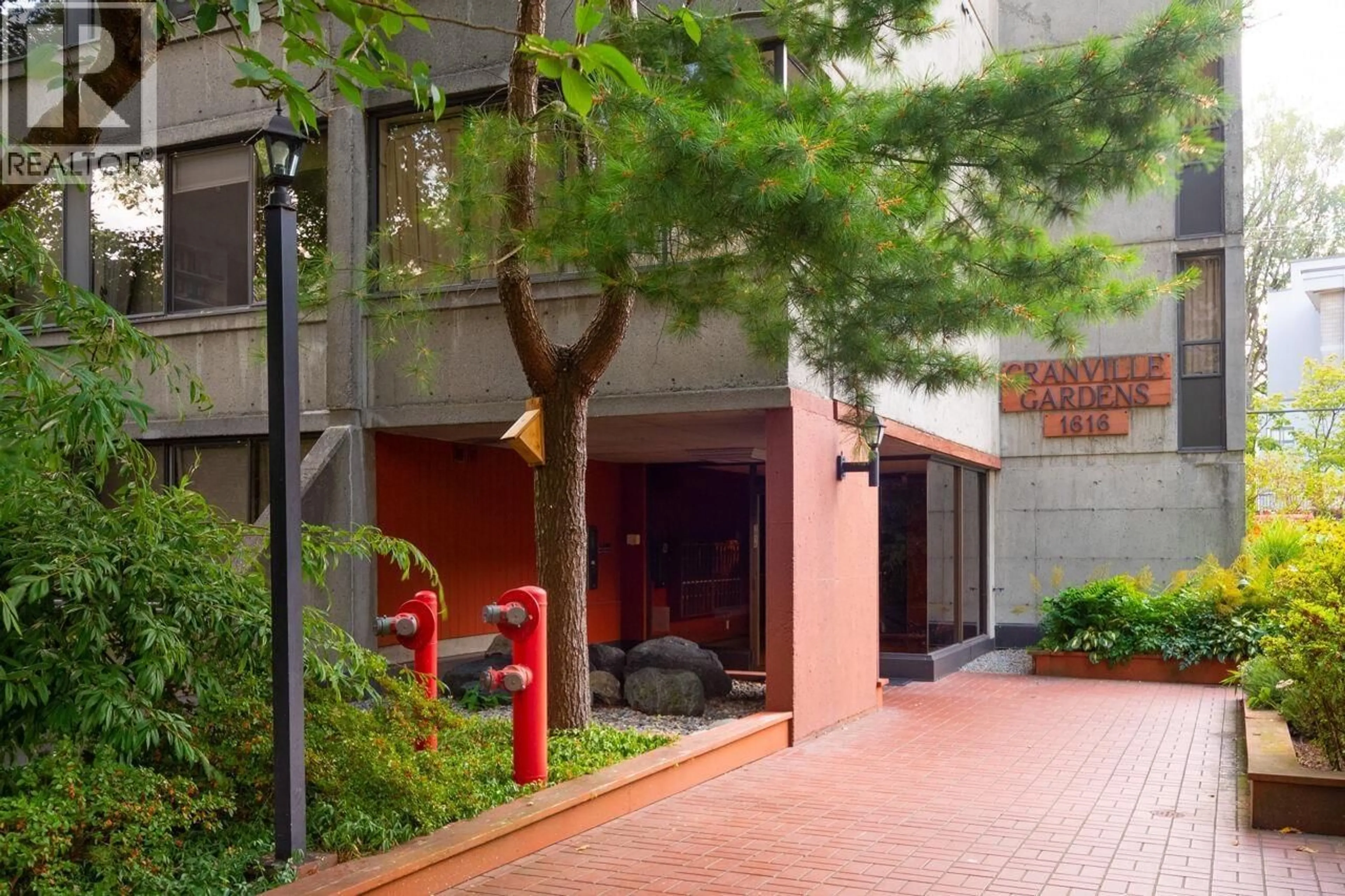 Unknown for 302 - 1616 13TH AVENUE, Vancouver British Columbia V6J2G6