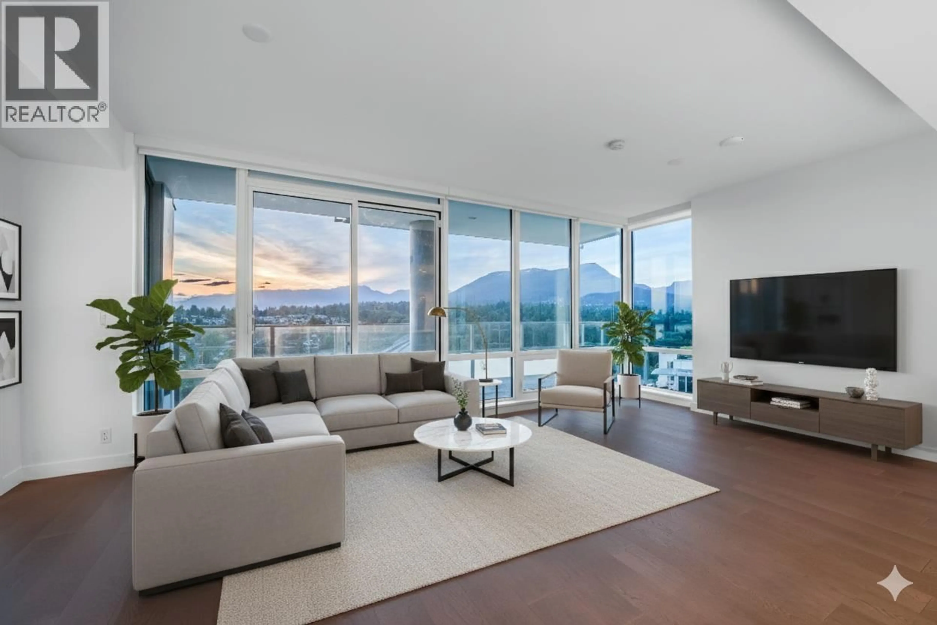 Living room with furniture, unknown for 3101 - 1500 FERN STREET, North Vancouver British Columbia V7J0E6