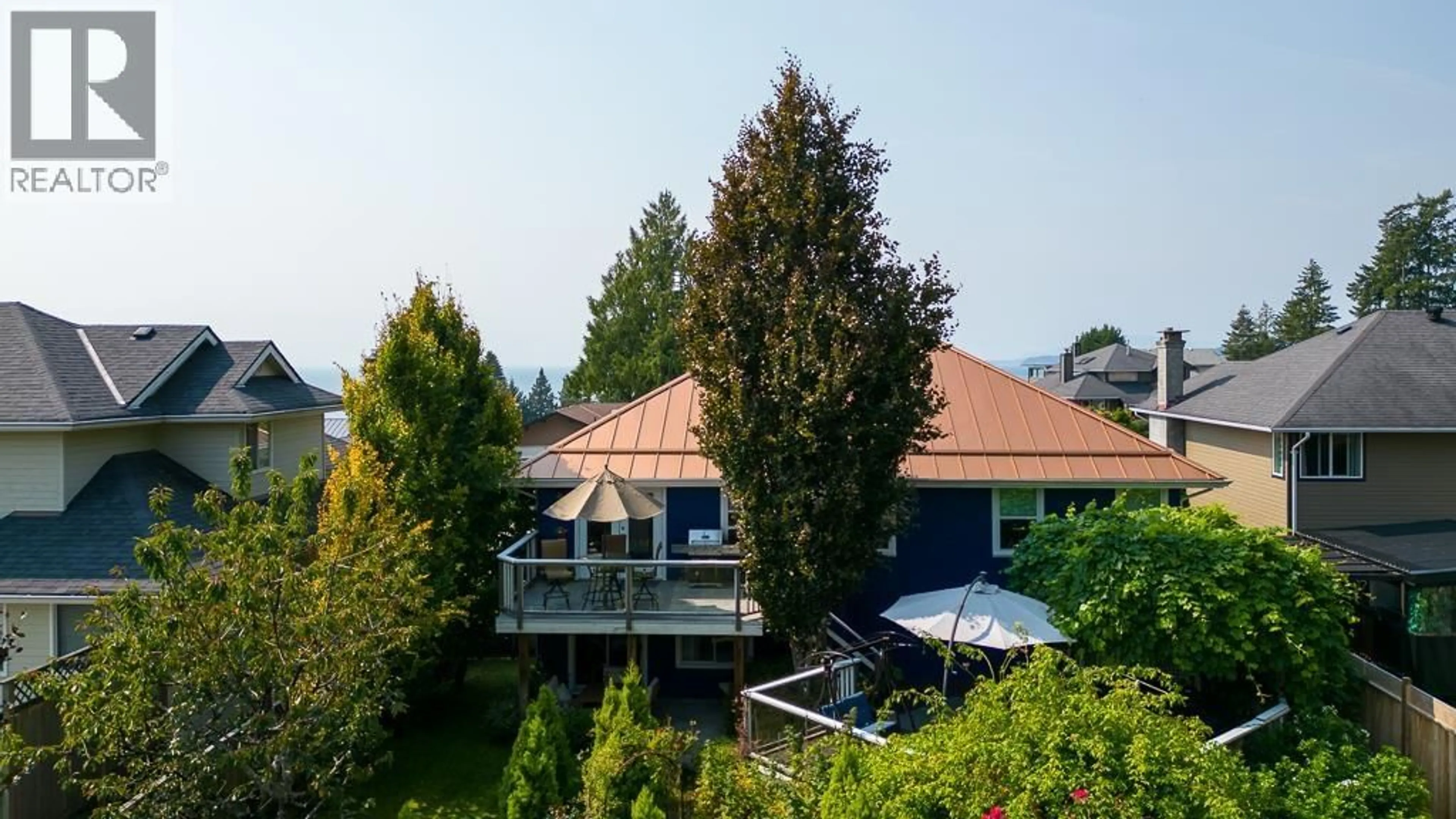 A pic from outside/outdoor area/front of a property/back of a property/a pic from drone, water/lake/river/ocean view for 4868 BLUEGROUSE DRIVE, Sechelt British Columbia V7Z0G4