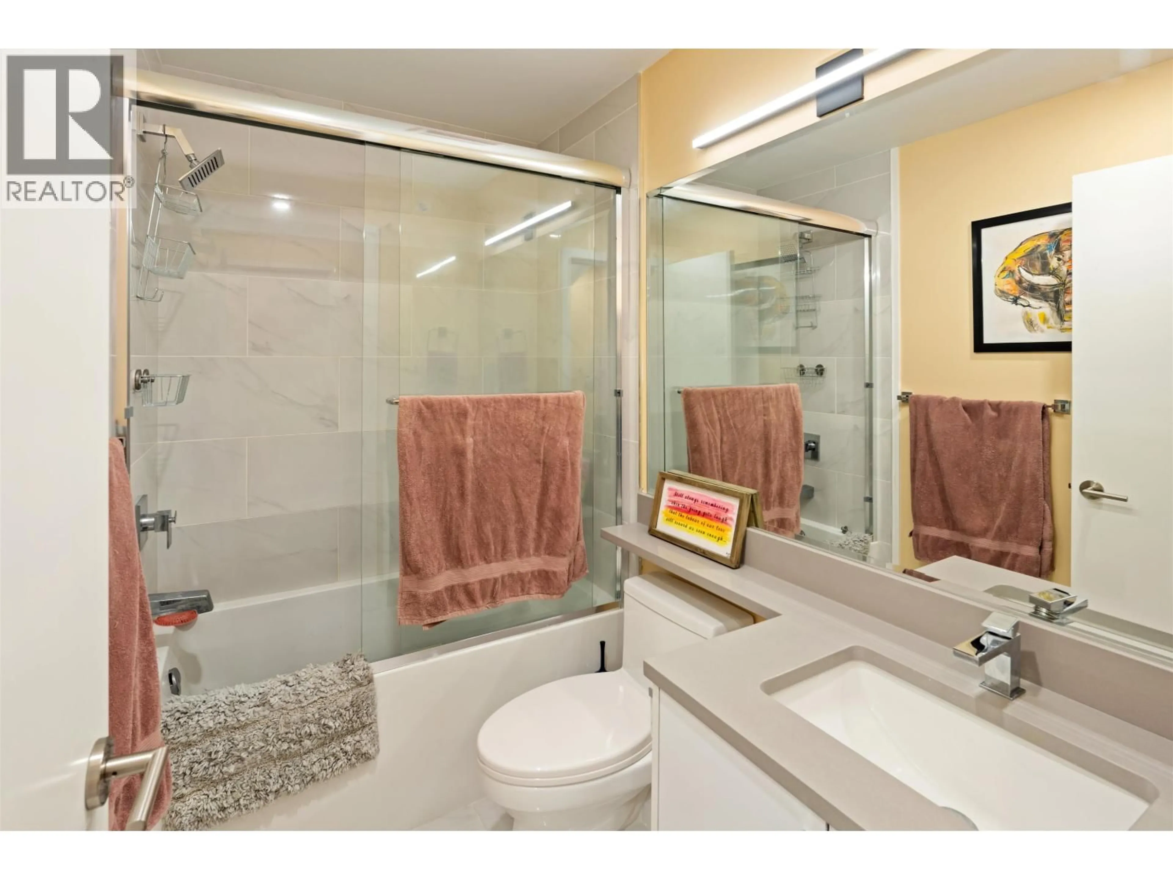 Standard bathroom, ceramic/tile floor for 213 - 37808 THIRD AVENUE, Squamish British Columbia V8B1B9