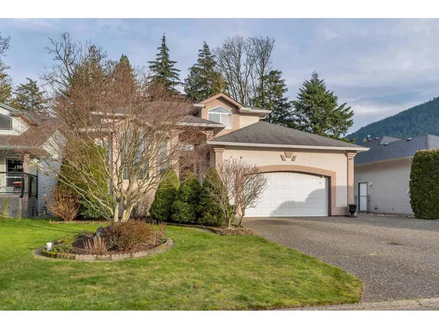 223 BALSAM AVENUE, Harrison Hot Springs 2