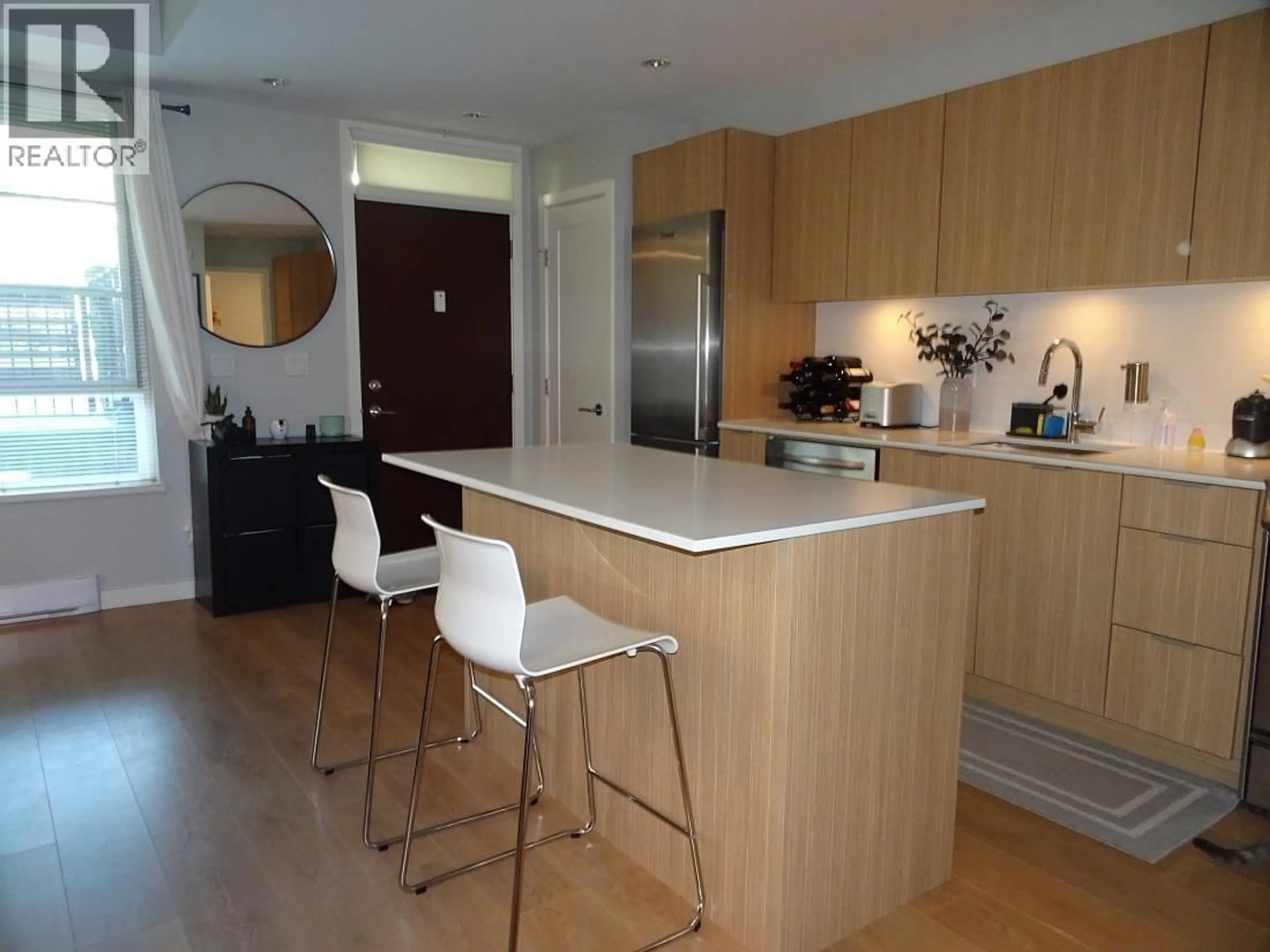 Unknown for 1 - 3728 THURSTON STREET, Burnaby British Columbia V5H0E6