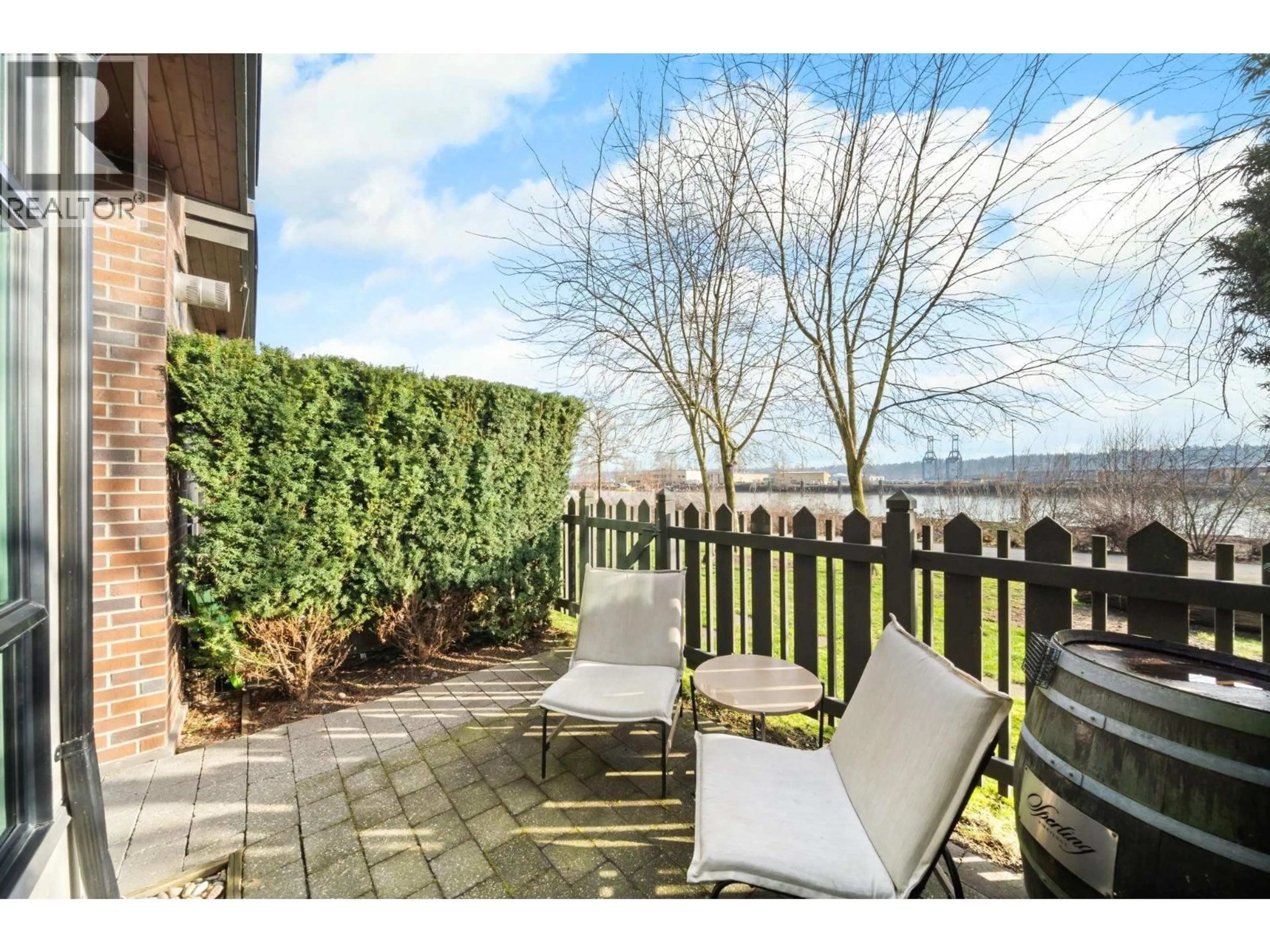 Patio, water/lake/river/ocean view for 28 - 230 SALTER STREET, New Westminster British Columbia V3M0G1