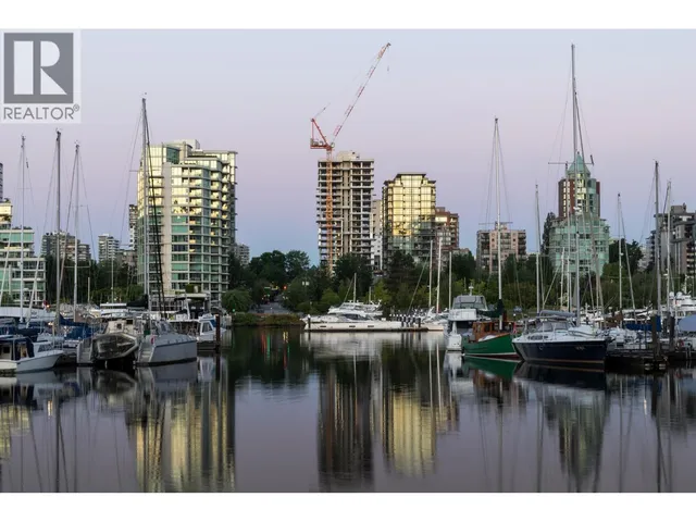1402 - 1818 ALBERNI STREET, Vancouver 3