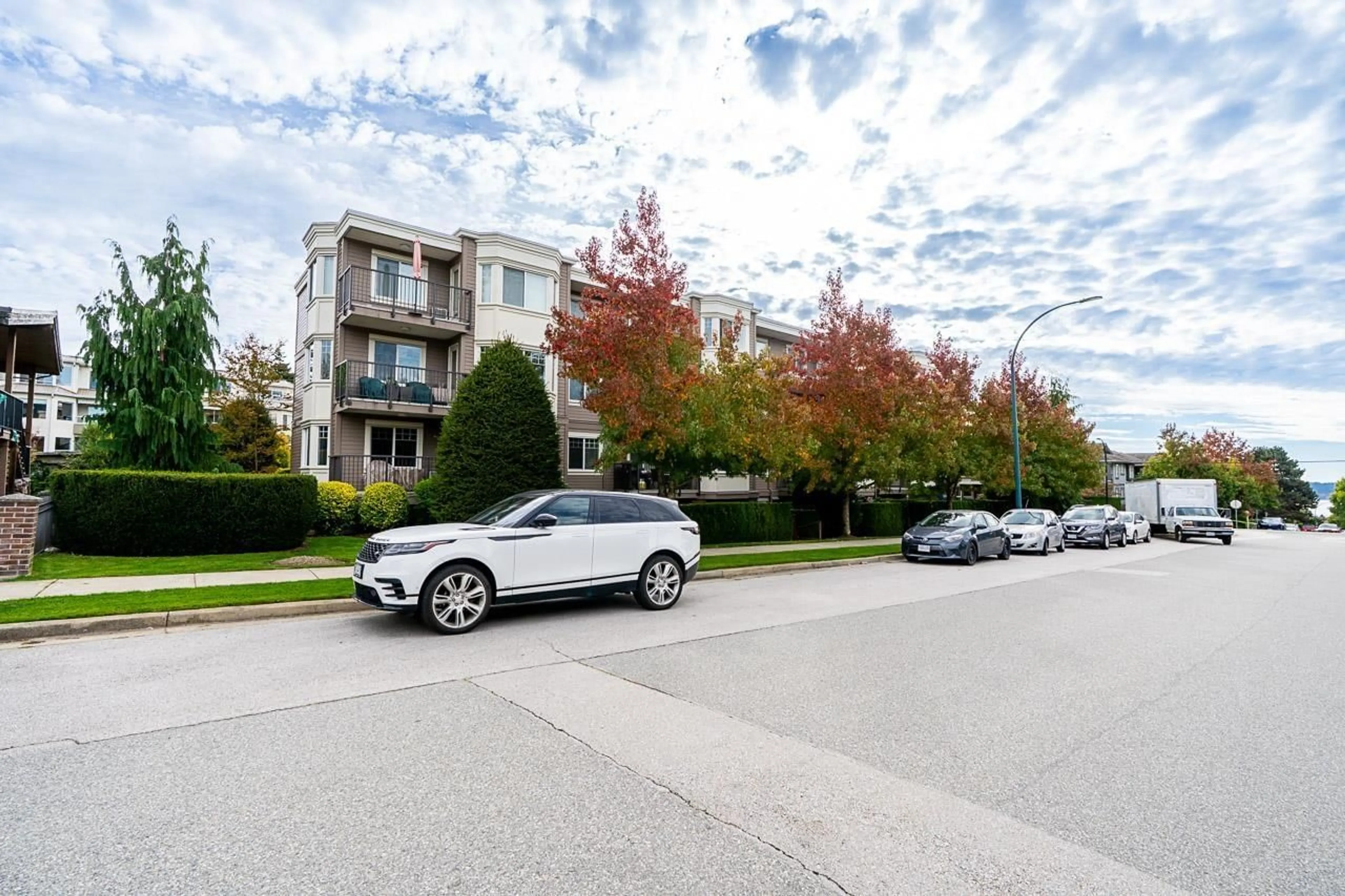 Unknown for PH4 - 15357 ROPER AVENUE, White Rock British Columbia V4B2G2