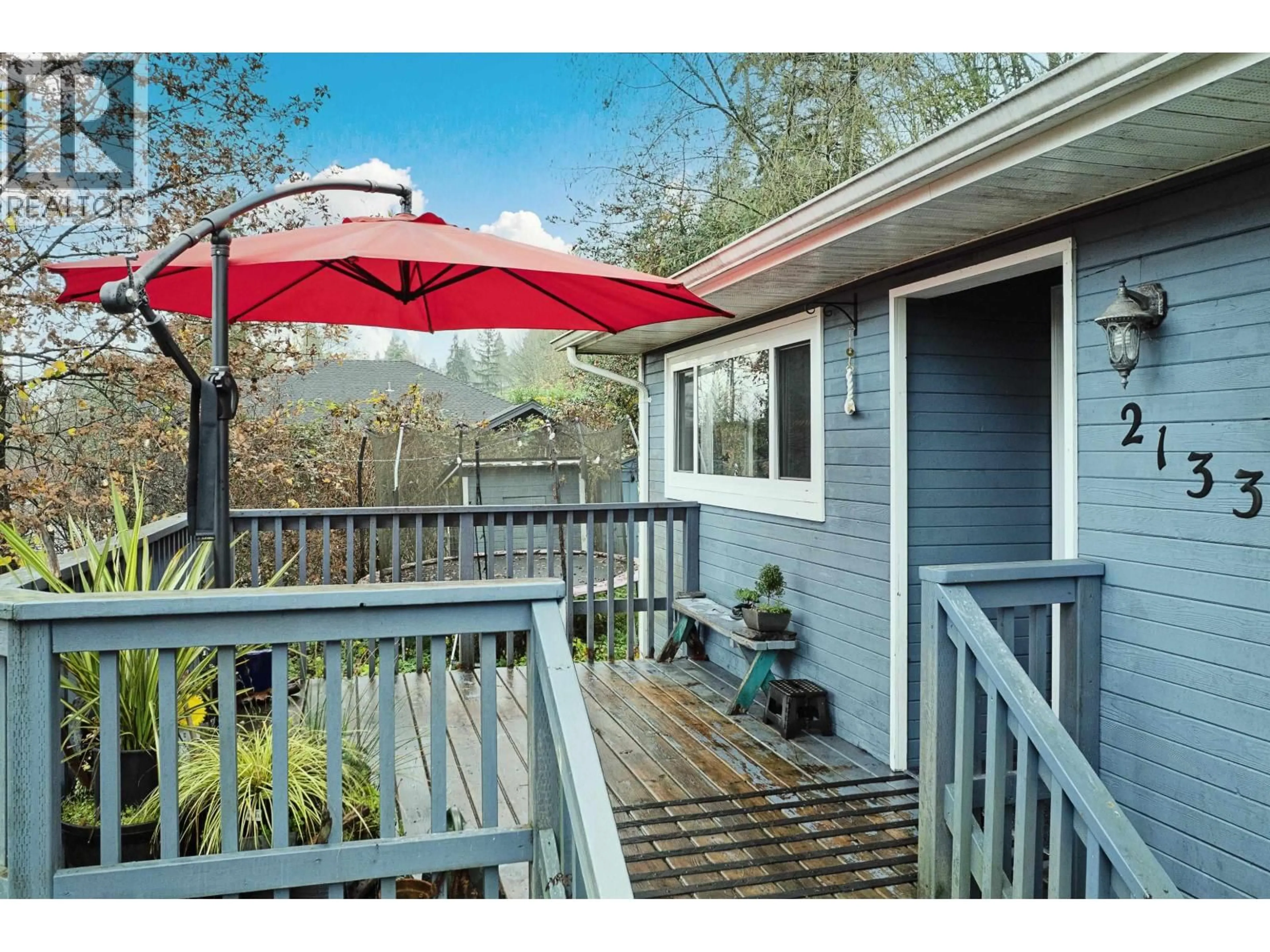 Patio, unknown for 2133 HOPE STREET, Port Moody British Columbia V3H2H9