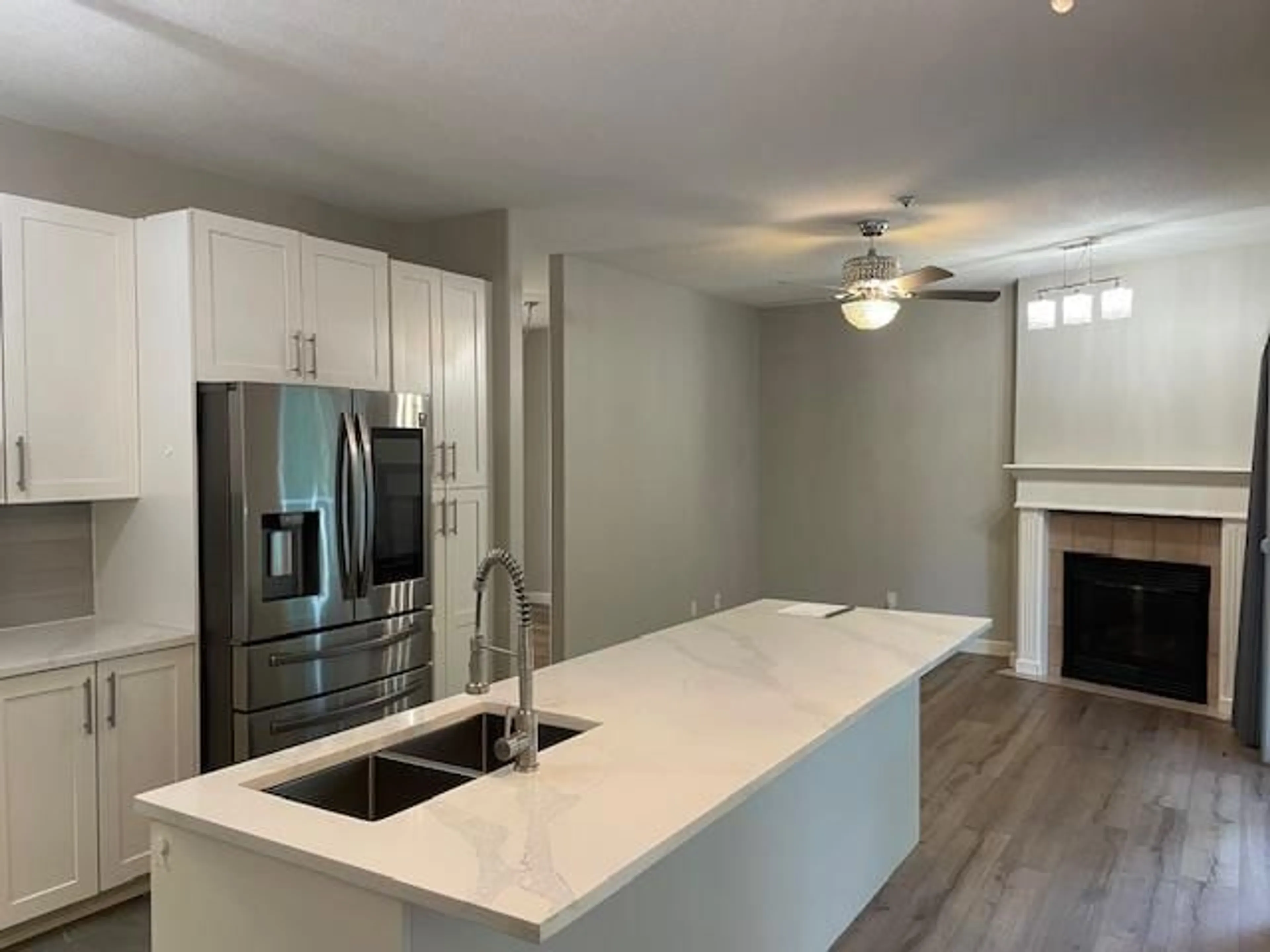 Open concept kitchen, unknown for 35 - 21579 88B AVENUE, Langley British Columbia V1M2X4