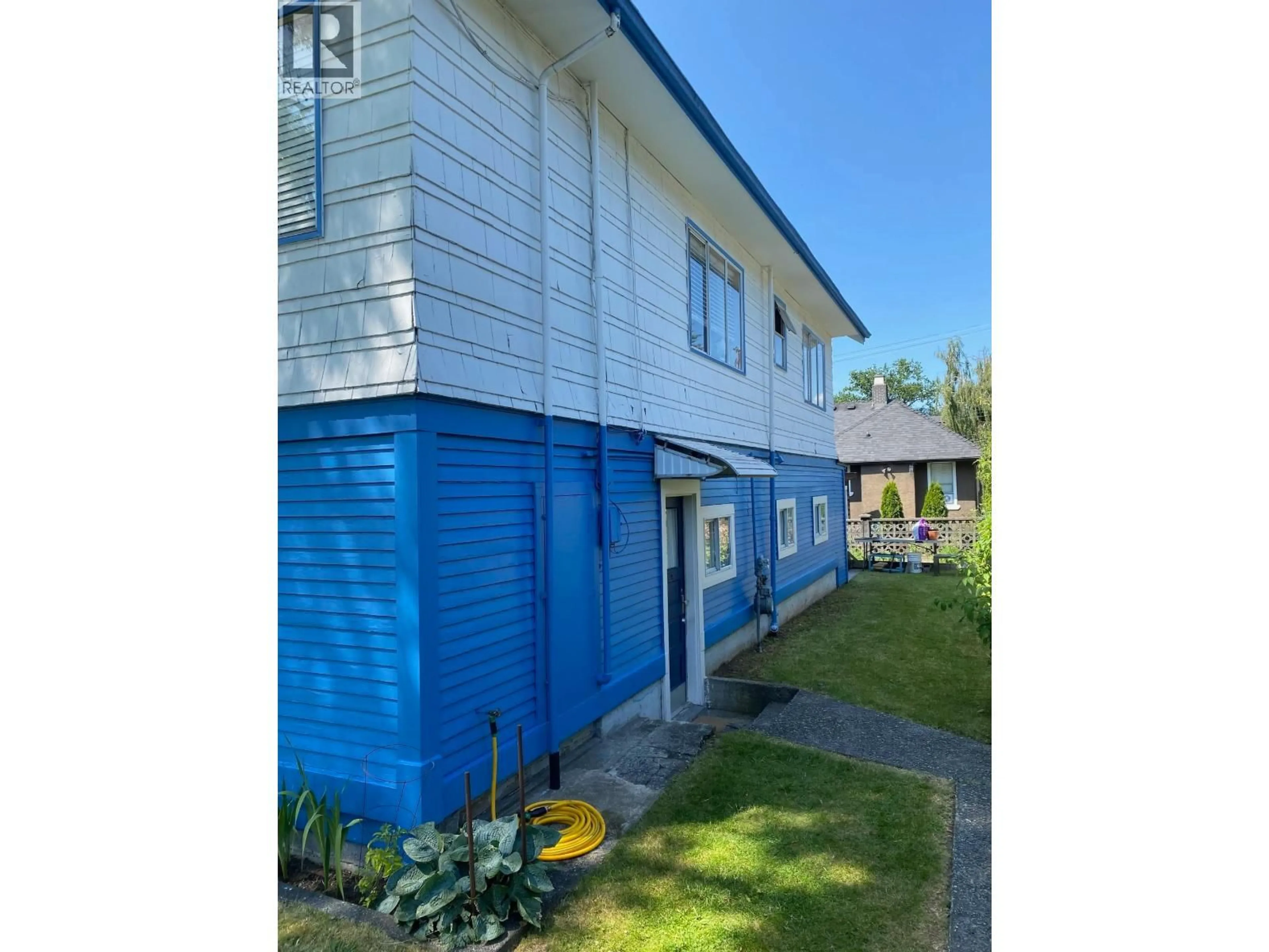 A pic from outside/outdoor area/front of a property/back of a property/a pic from drone, building for 2149 TURNER STREET, Vancouver British Columbia V5L2A4