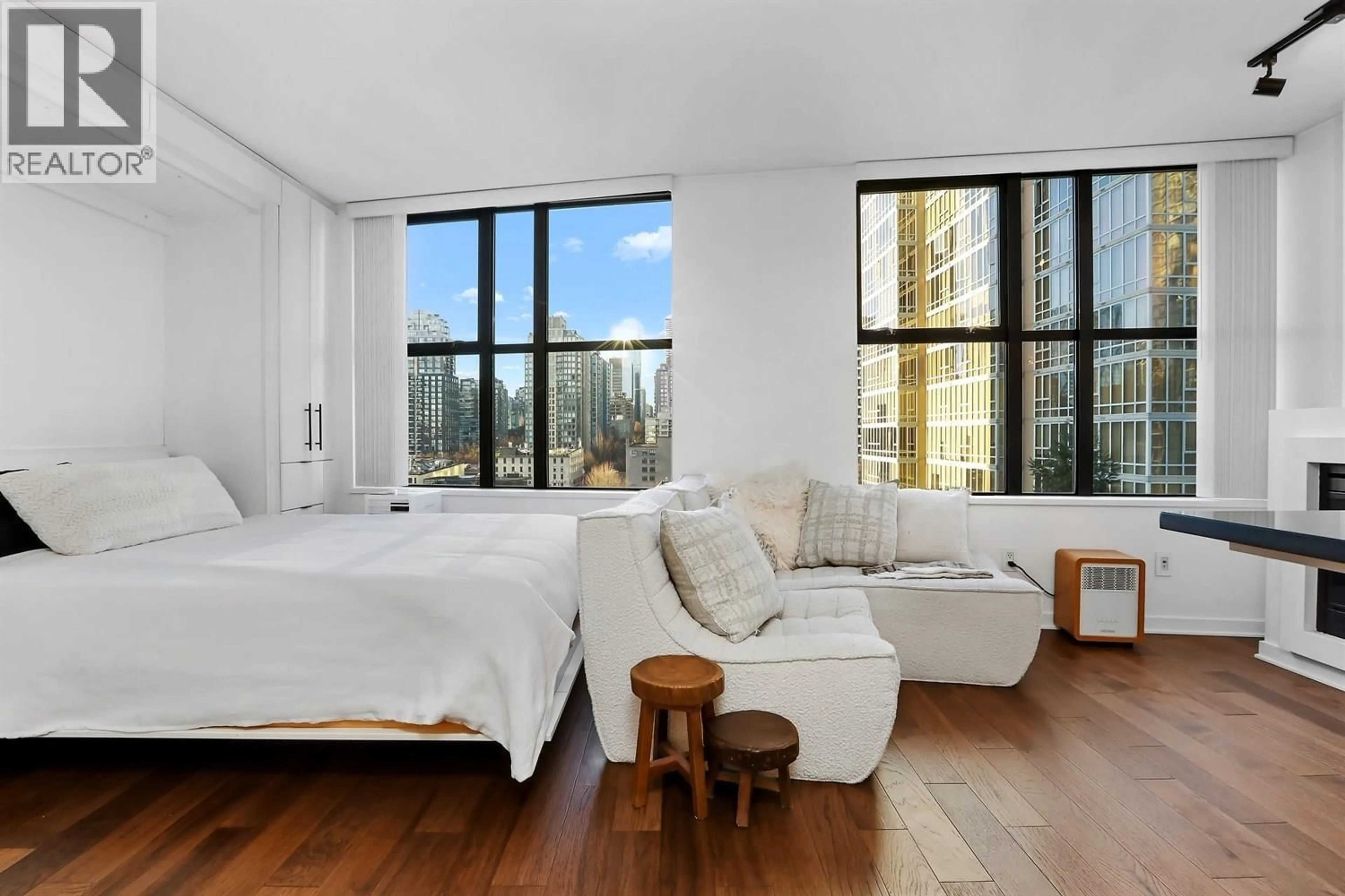 Bedroom with bed, unknown for 1108 - 989 BEATTY STREET, Vancouver British Columbia V6Z3C2