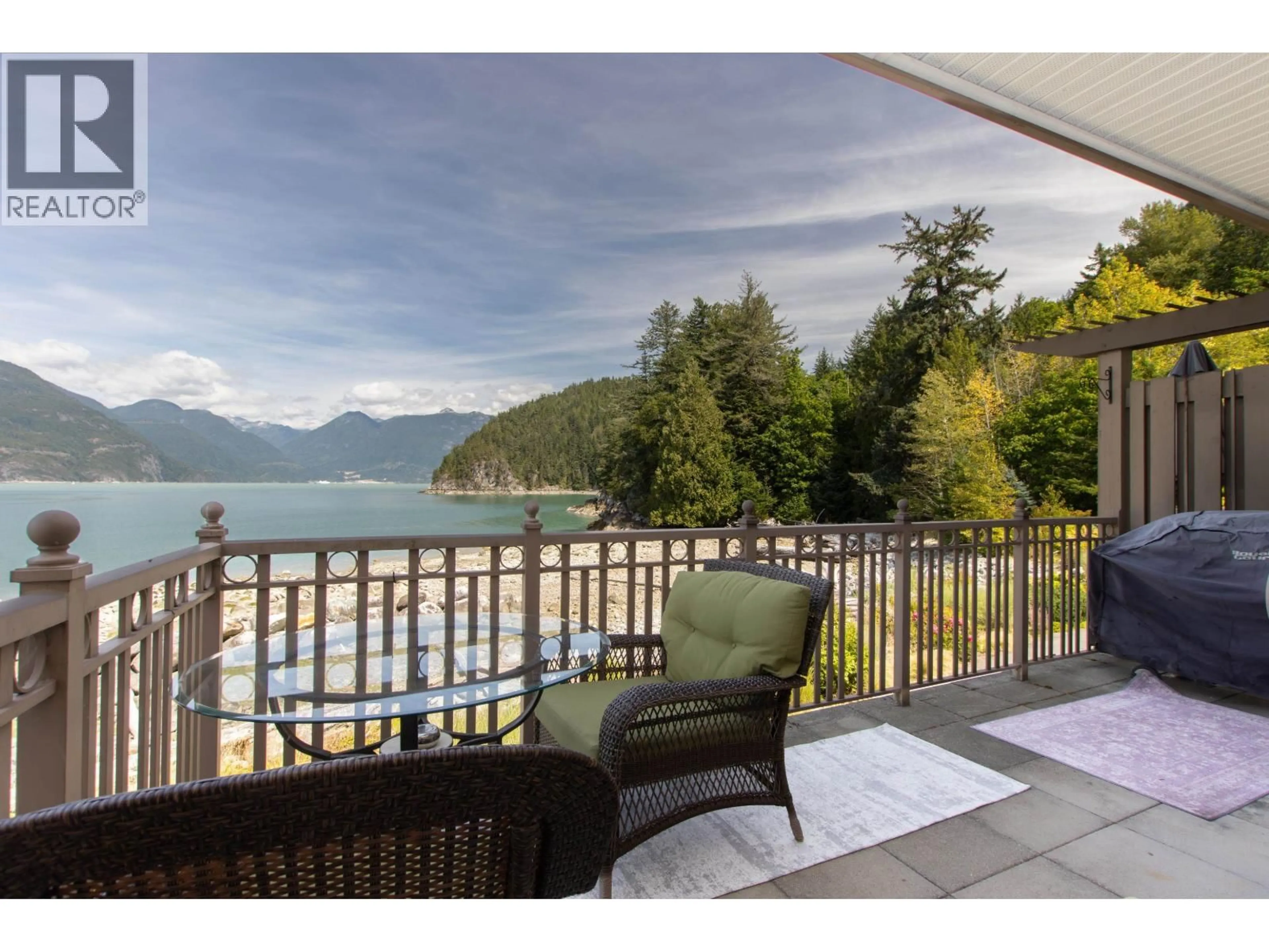 Patio, water/lake/river/ocean view for 7 BEACH DRIVE, West Vancouver British Columbia V0N3Z1