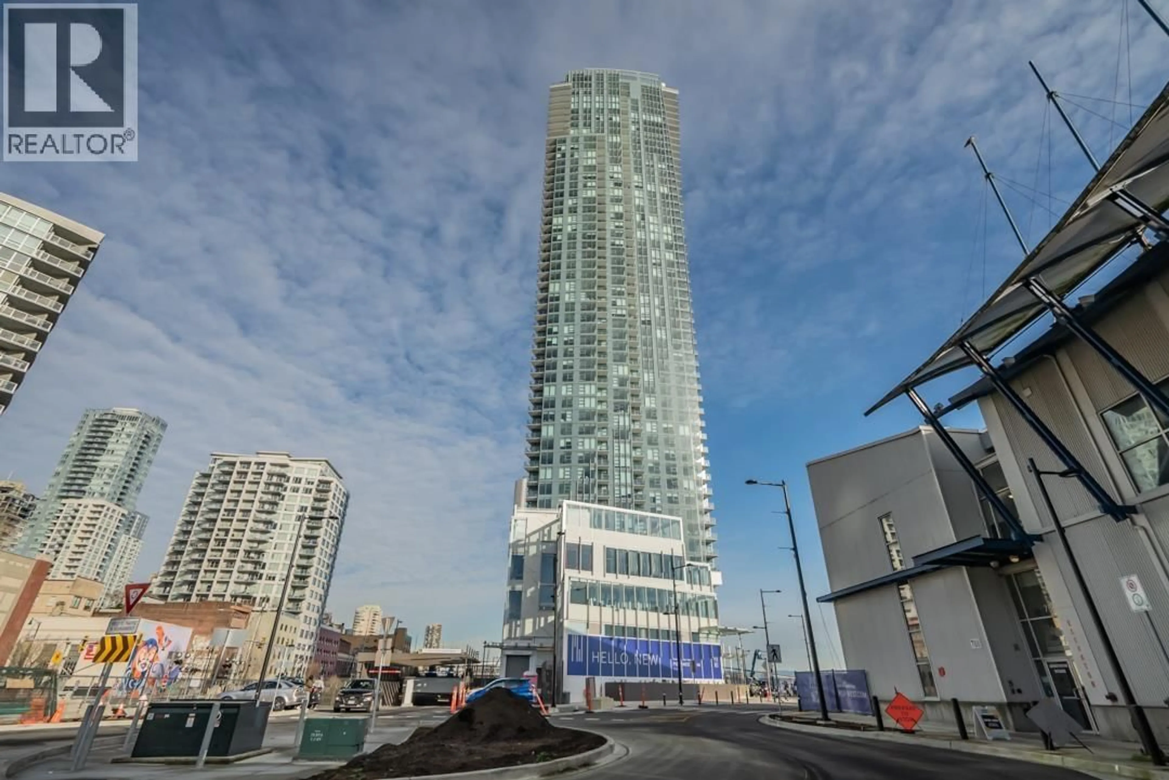 Indoor foyer for 3907 - 680 QUAYSIDE DRIVE, New Westminster British Columbia V3M0P2