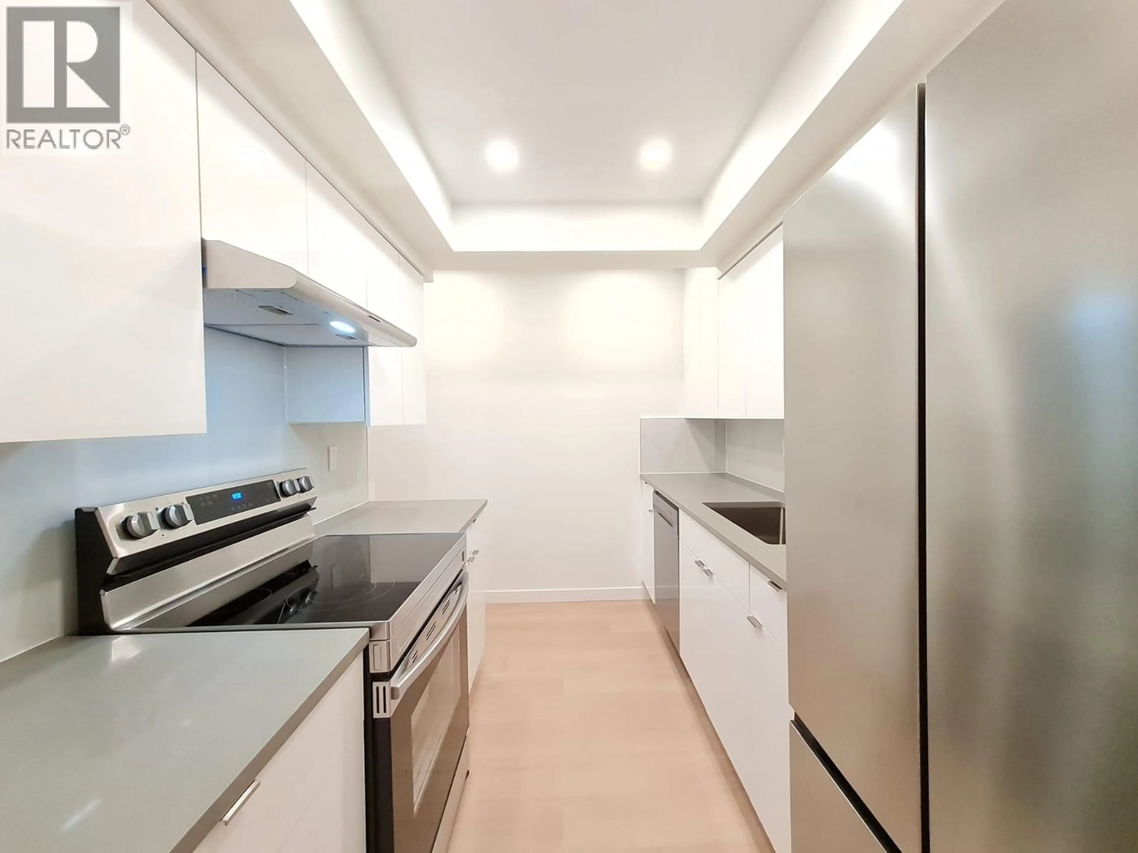 Standard kitchen, unknown for 107 - 6560 BUSWELL STREET, Richmond British Columbia V6Y2G7