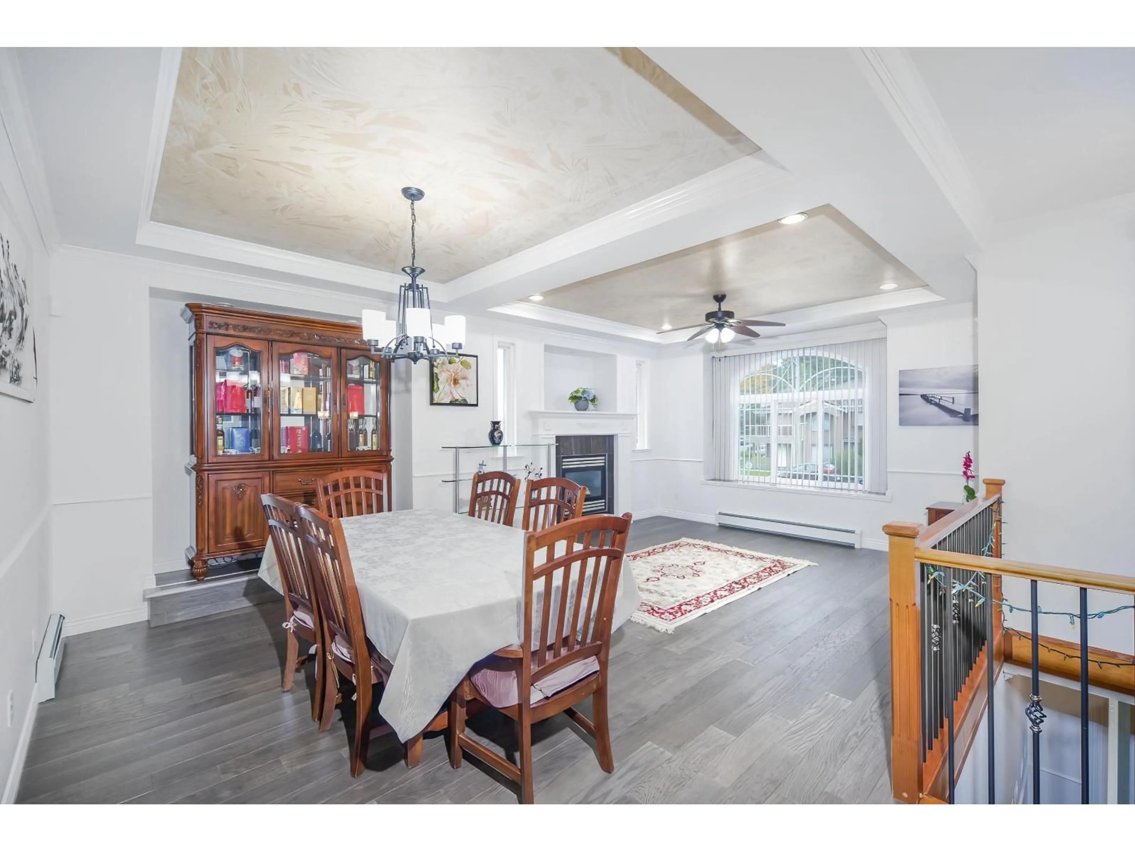 Dining room, ceramic/tile floor for 10229 122 STREET, Surrey British Columbia V3V4N1