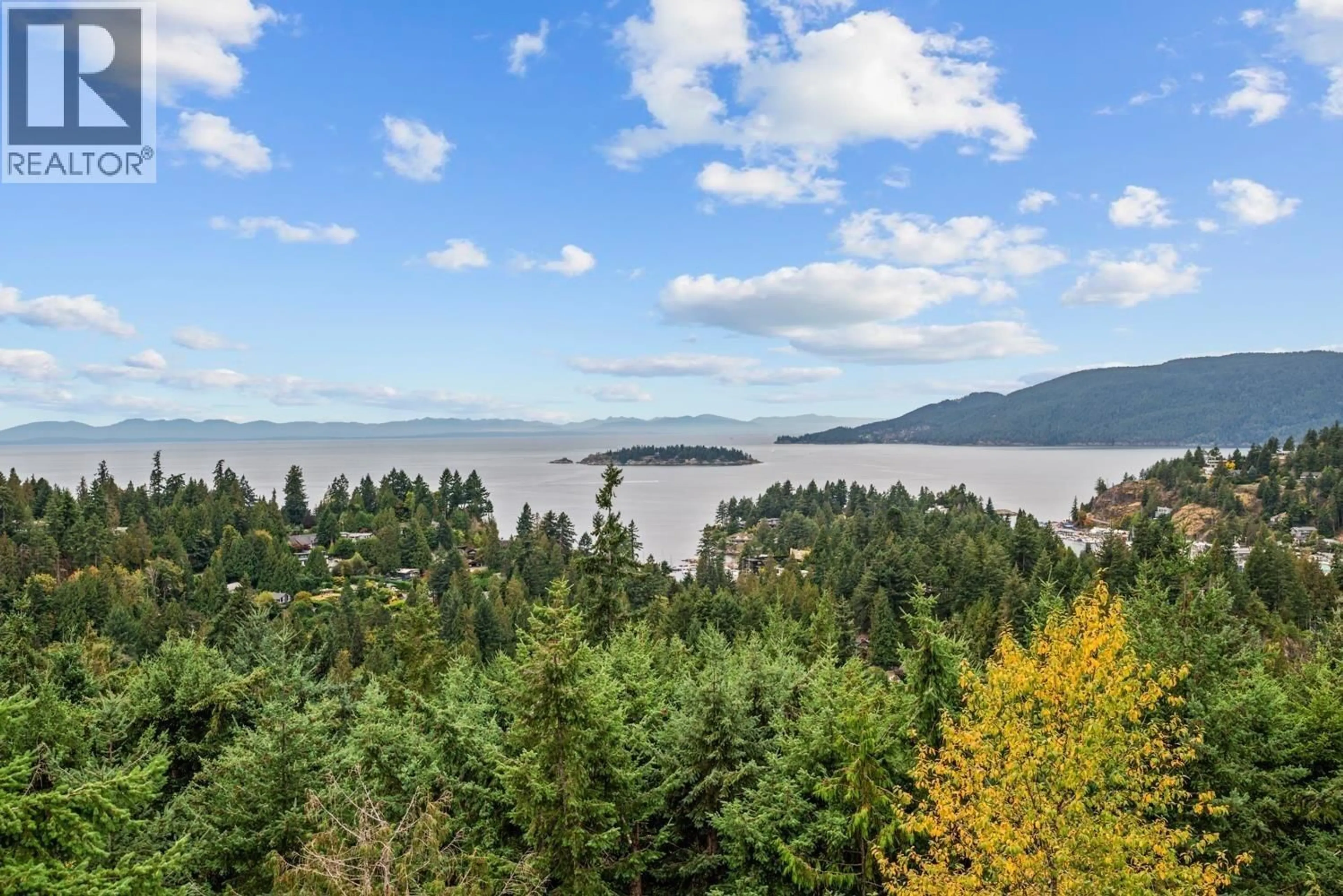 A pic from outside/outdoor area/front of a property/back of a property/a pic from drone, water/lake/river/ocean view for 5532 WESTHAVEN ROAD, West Vancouver British Columbia V7W3E9