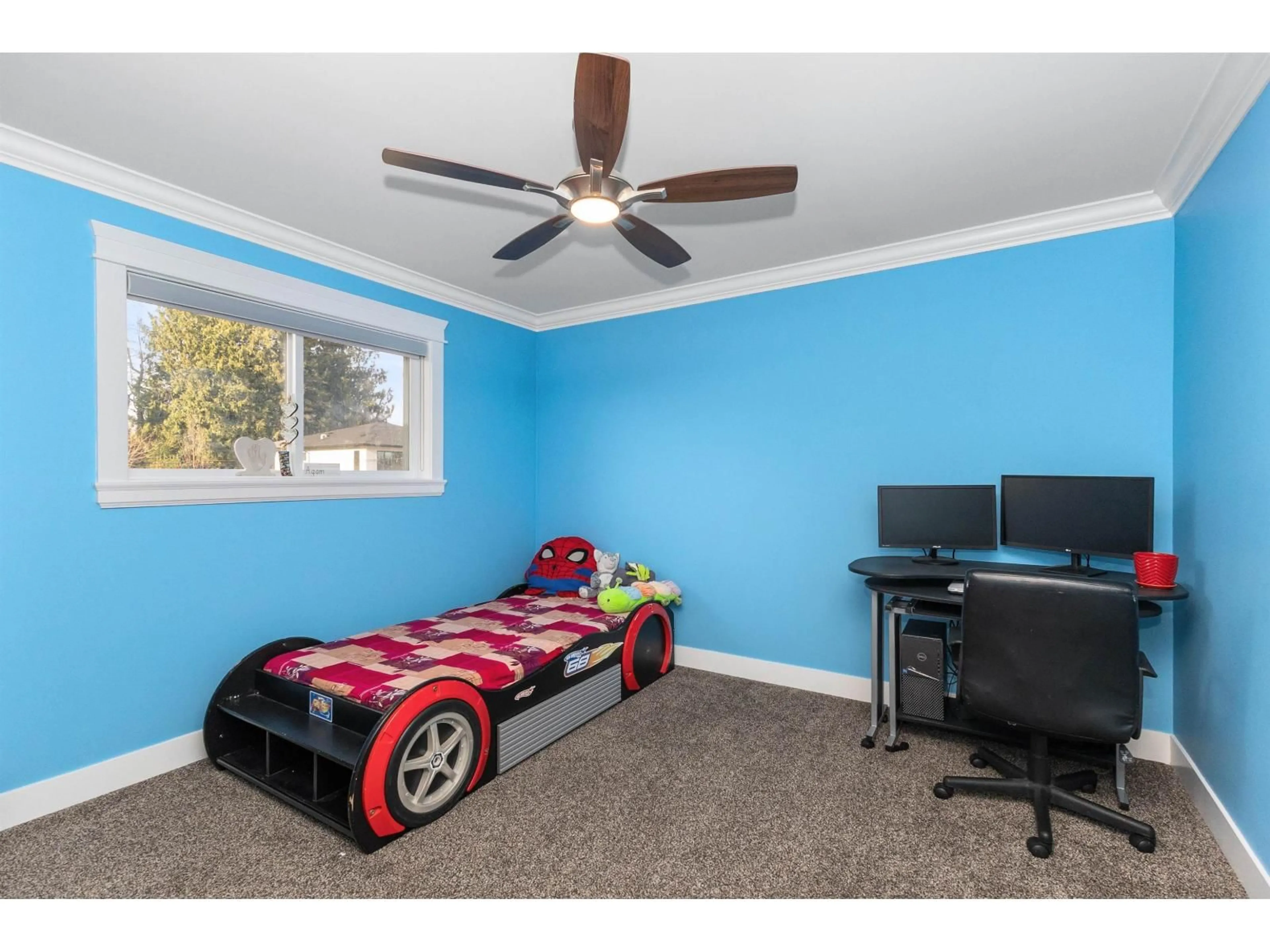 A pic of a room for 2018 VINEWOOD STREET, Abbotsford British Columbia V2S3H2