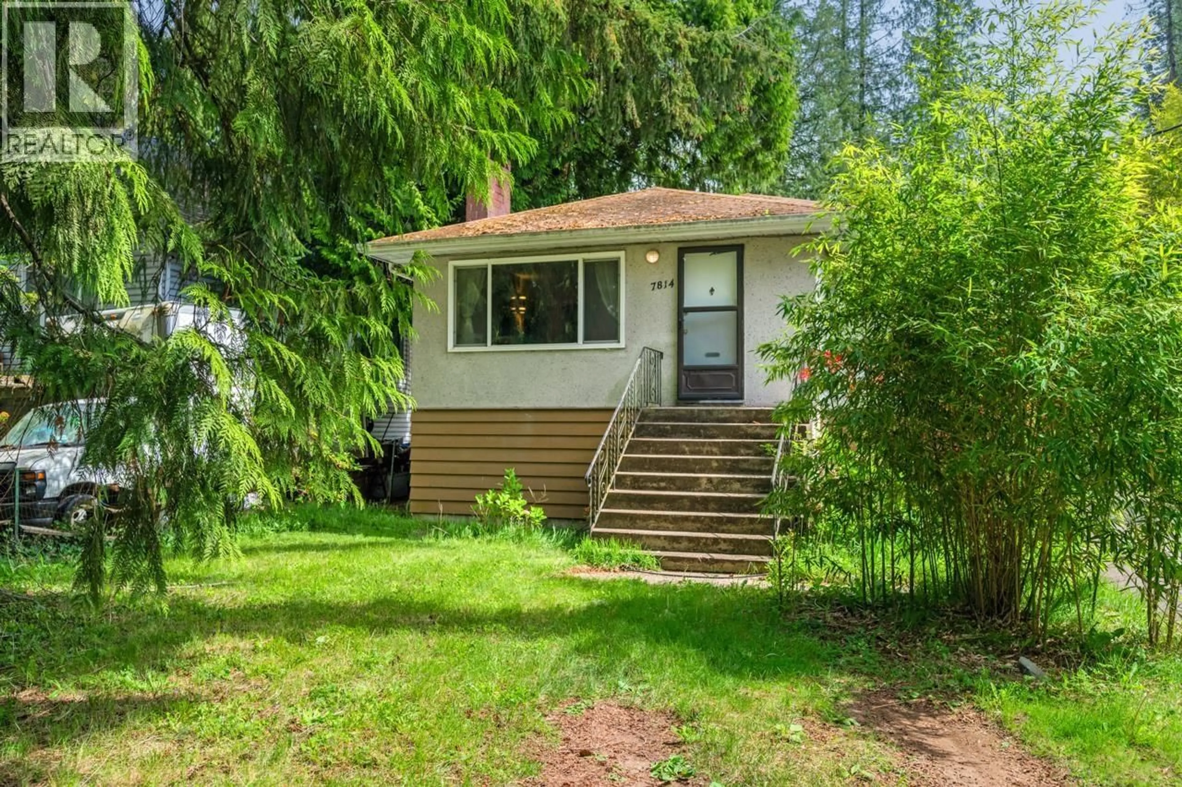 Home with vinyl exterior material, unknown for 7814 ROSEWOOD STREET, Burnaby British Columbia V5E2H1