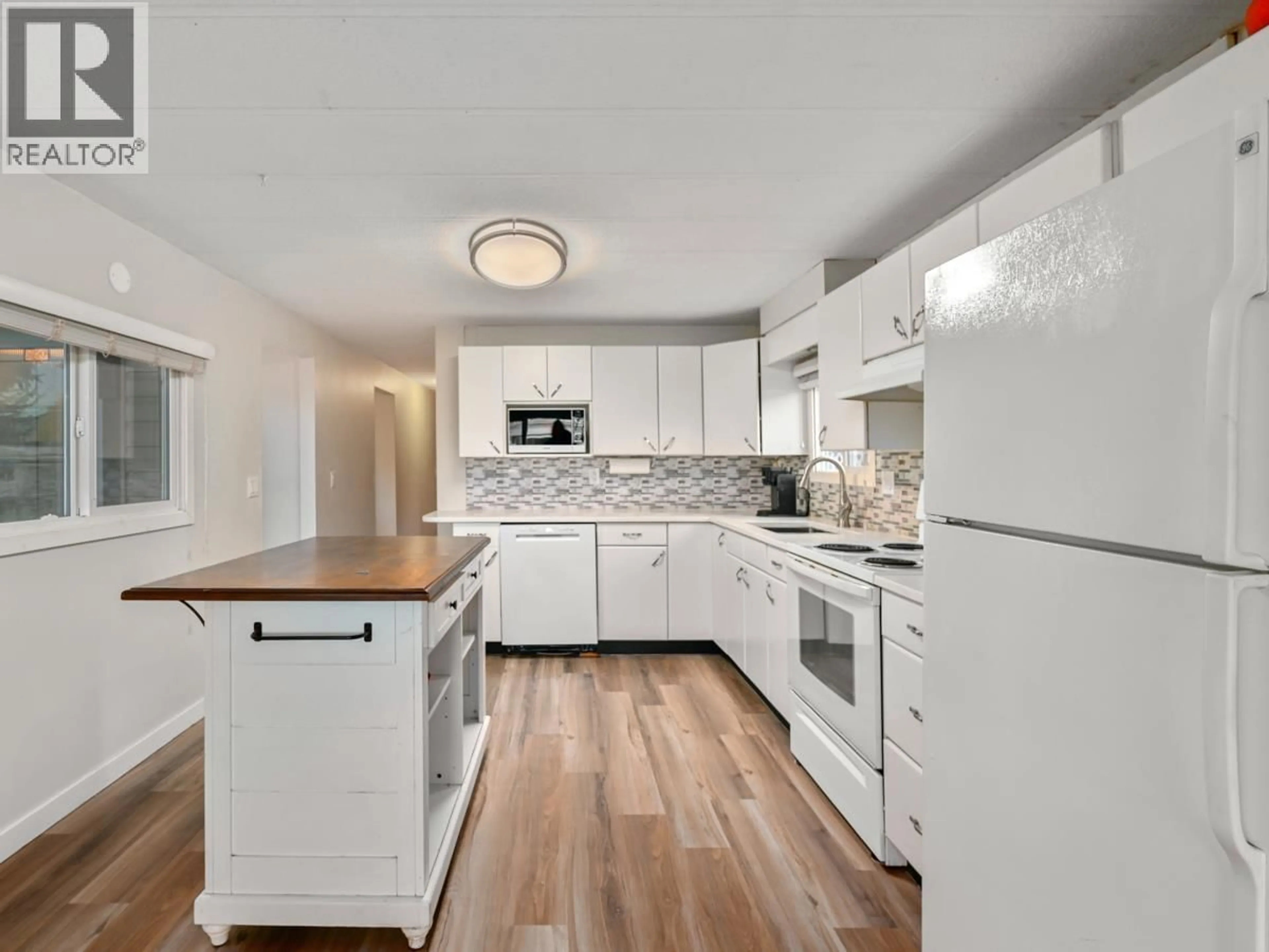 Open concept kitchen, unknown for 82 - 19658 PINYON LANE, Pitt Meadows British Columbia V3Y1Z3