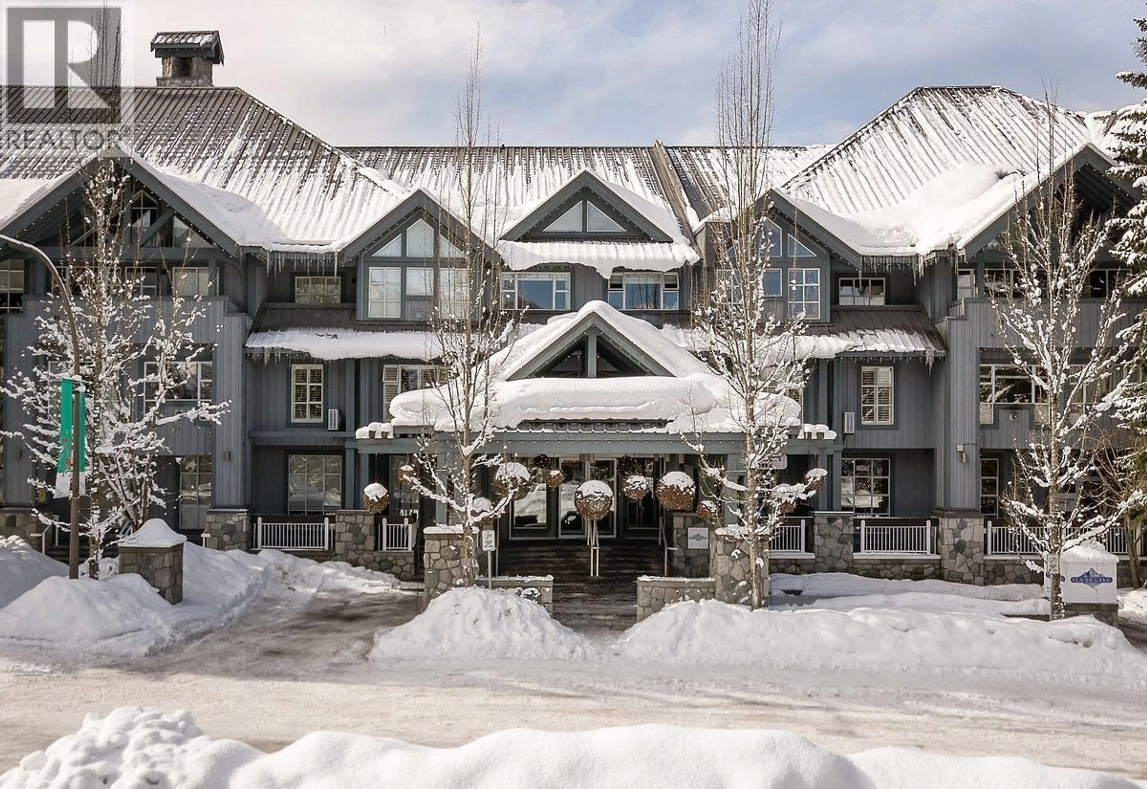 Patio, unknown for P62 - 4573 PARKING STALL CHATEAU BOULEVARD, Whistler British Columbia V0N1B4